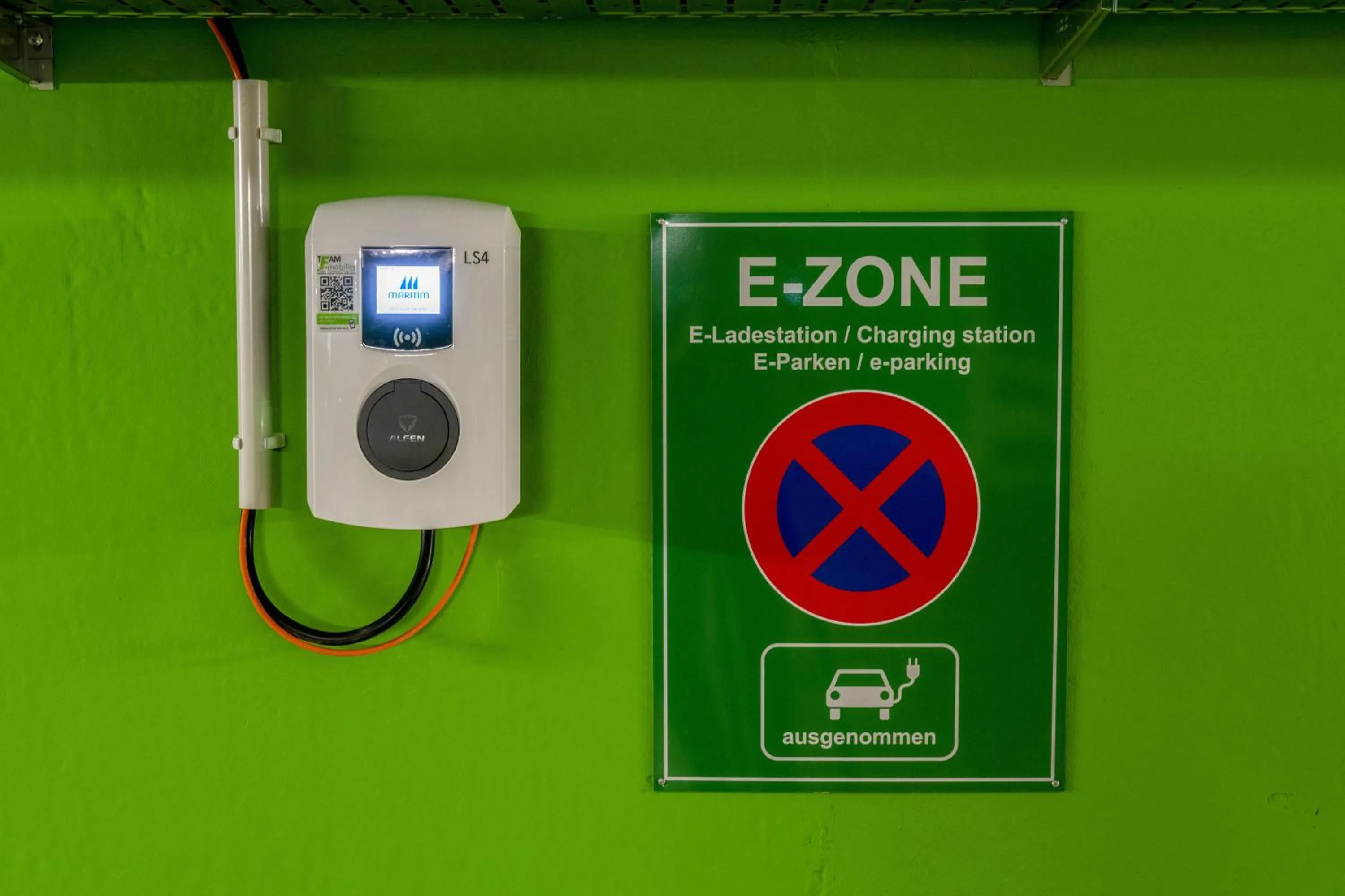 Parking in Maritim proArte Hotel Berlin