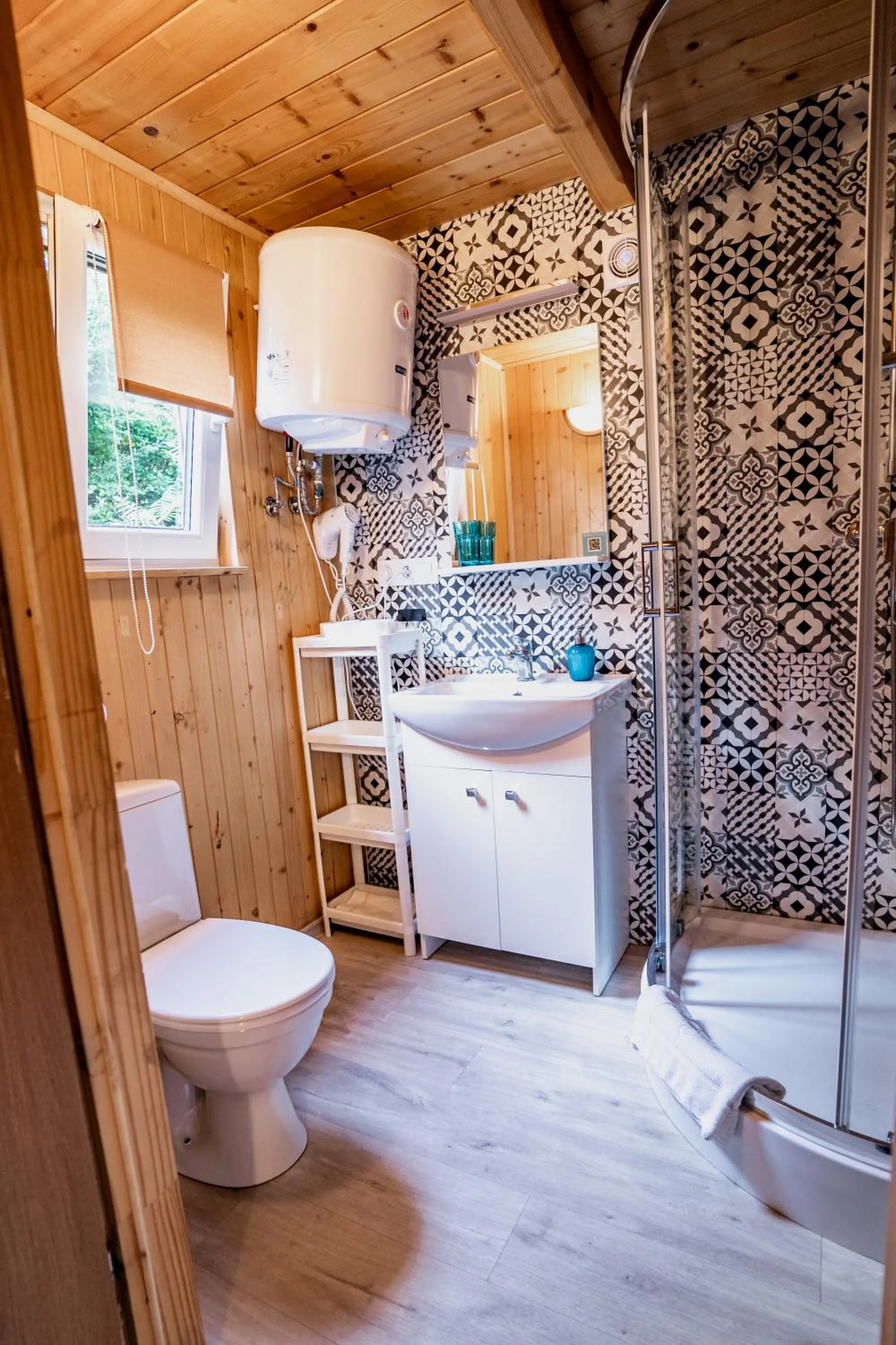 Pod Cyprysami - surf & family resort