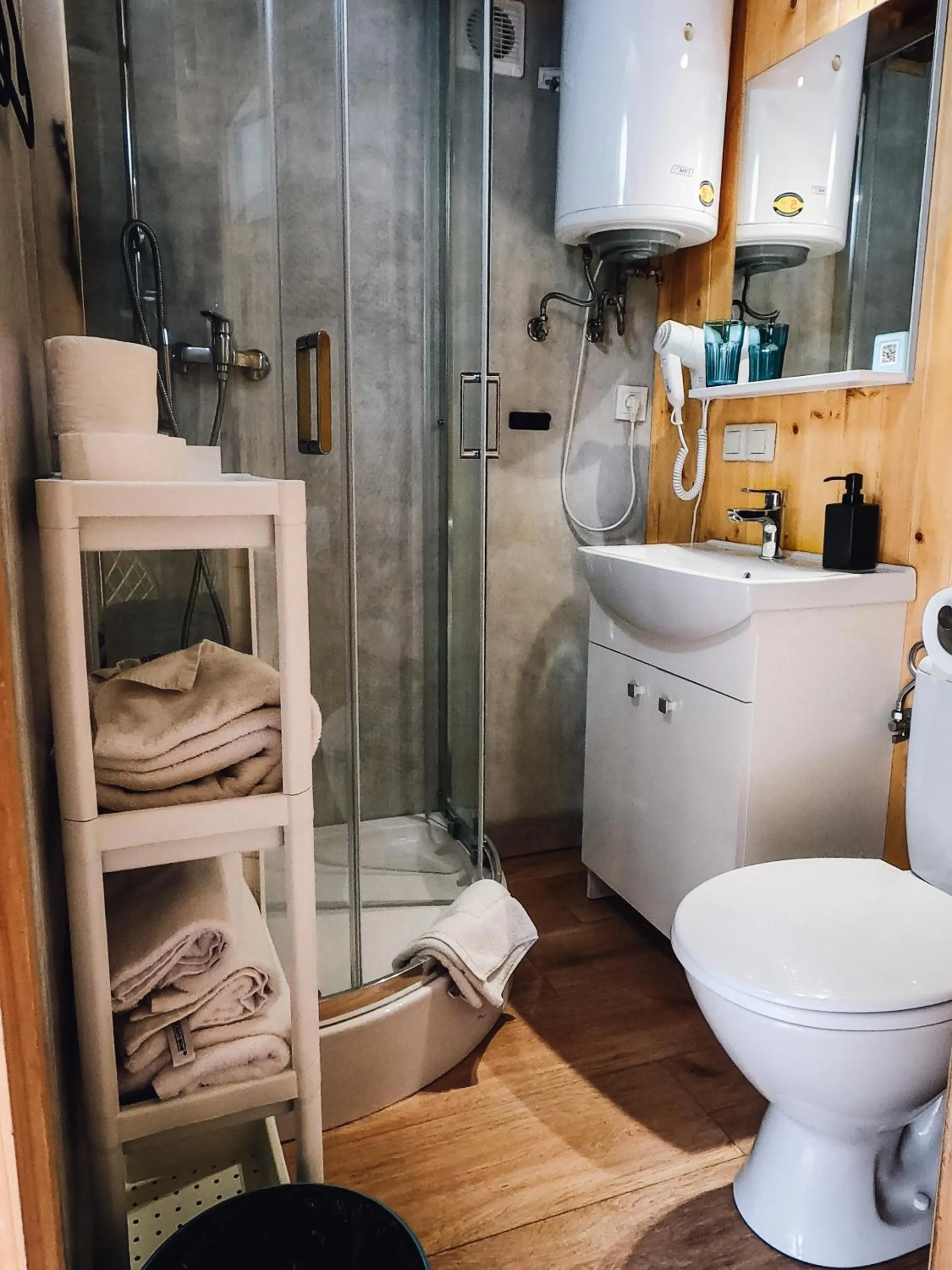 Pod Cyprysami - surf & family resort