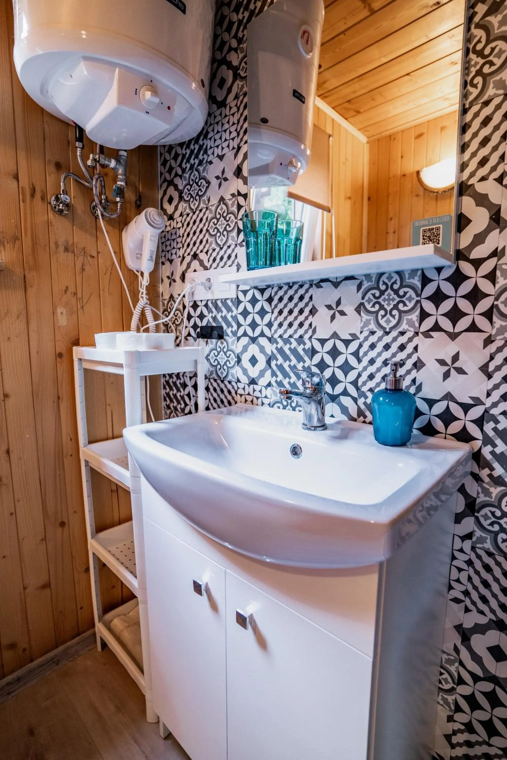 Pod Cyprysami - surf & family resort