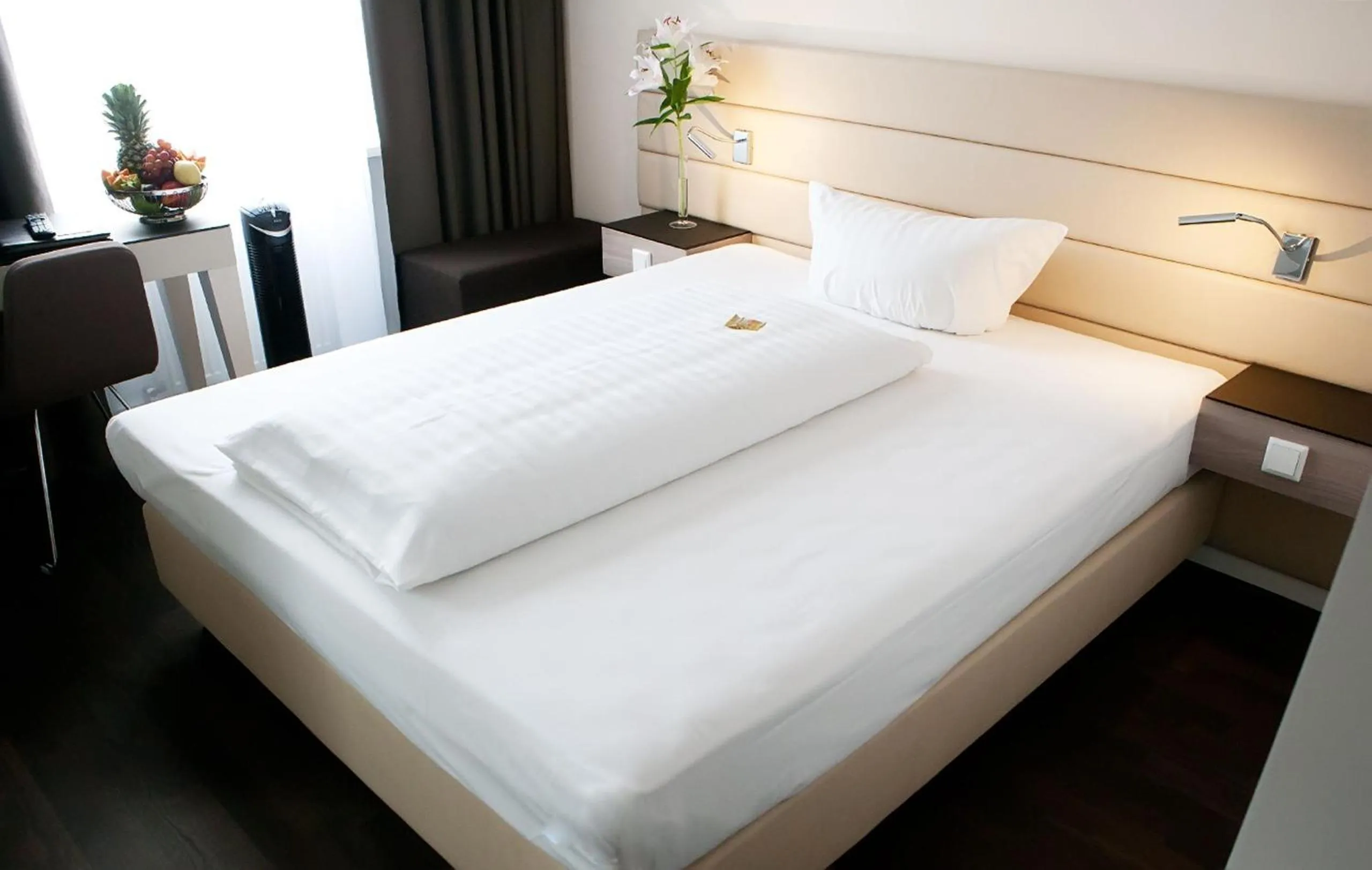 Bed in Manhattan Hotel