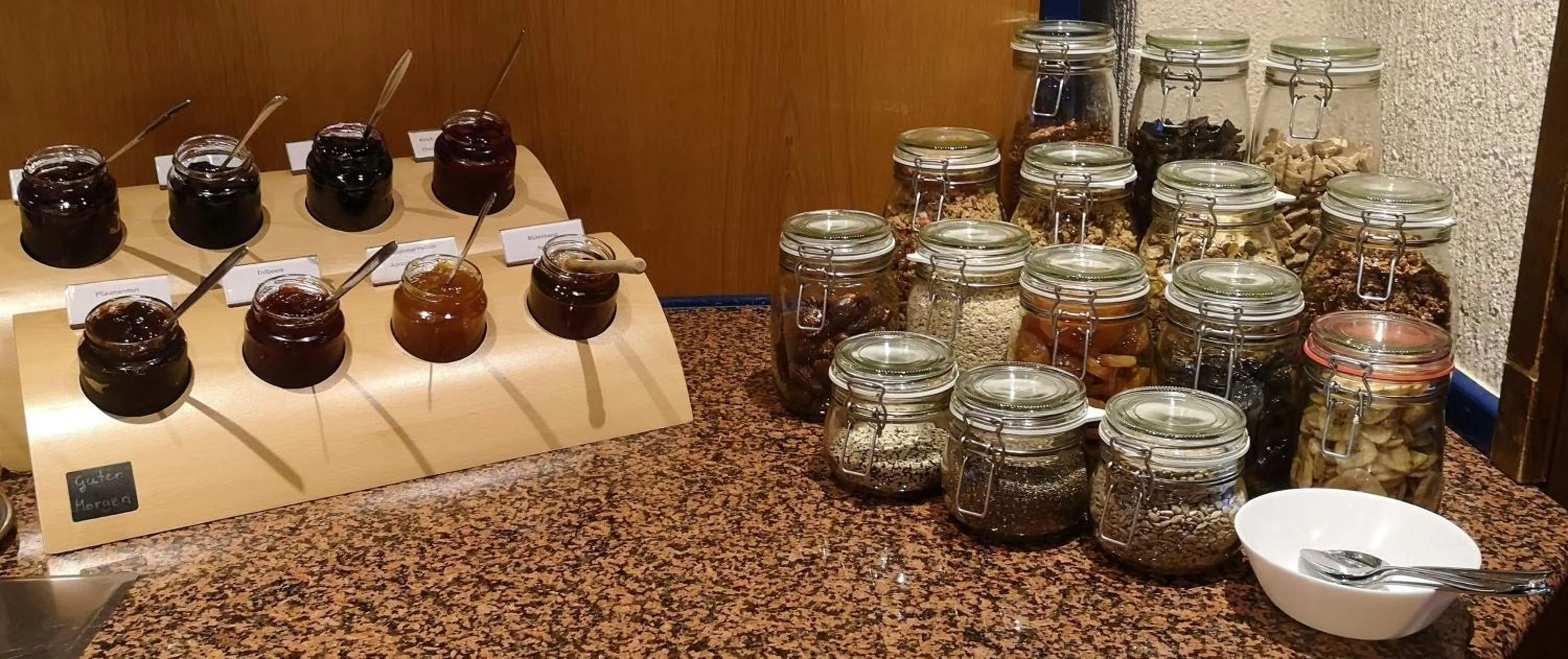 Buffet breakfast in Hotel Hegenbarths