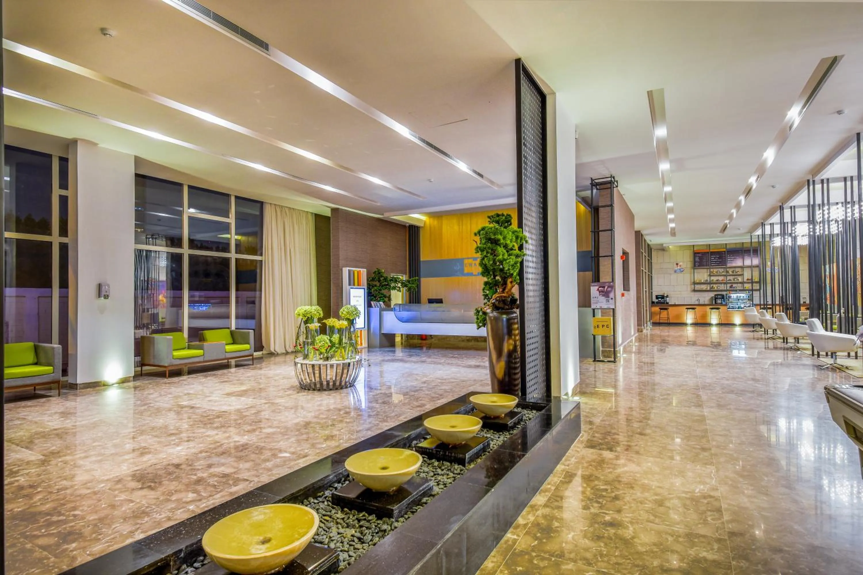Lobby or reception in Ewaa Express Hotel - Khurais