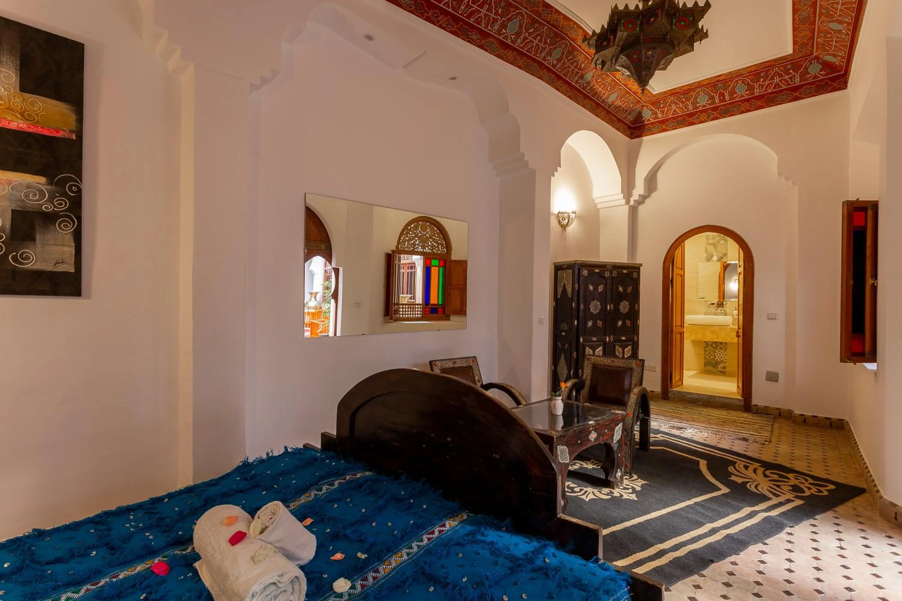 Photo of the whole room, Bed in Riad Agdal Royal & Spa