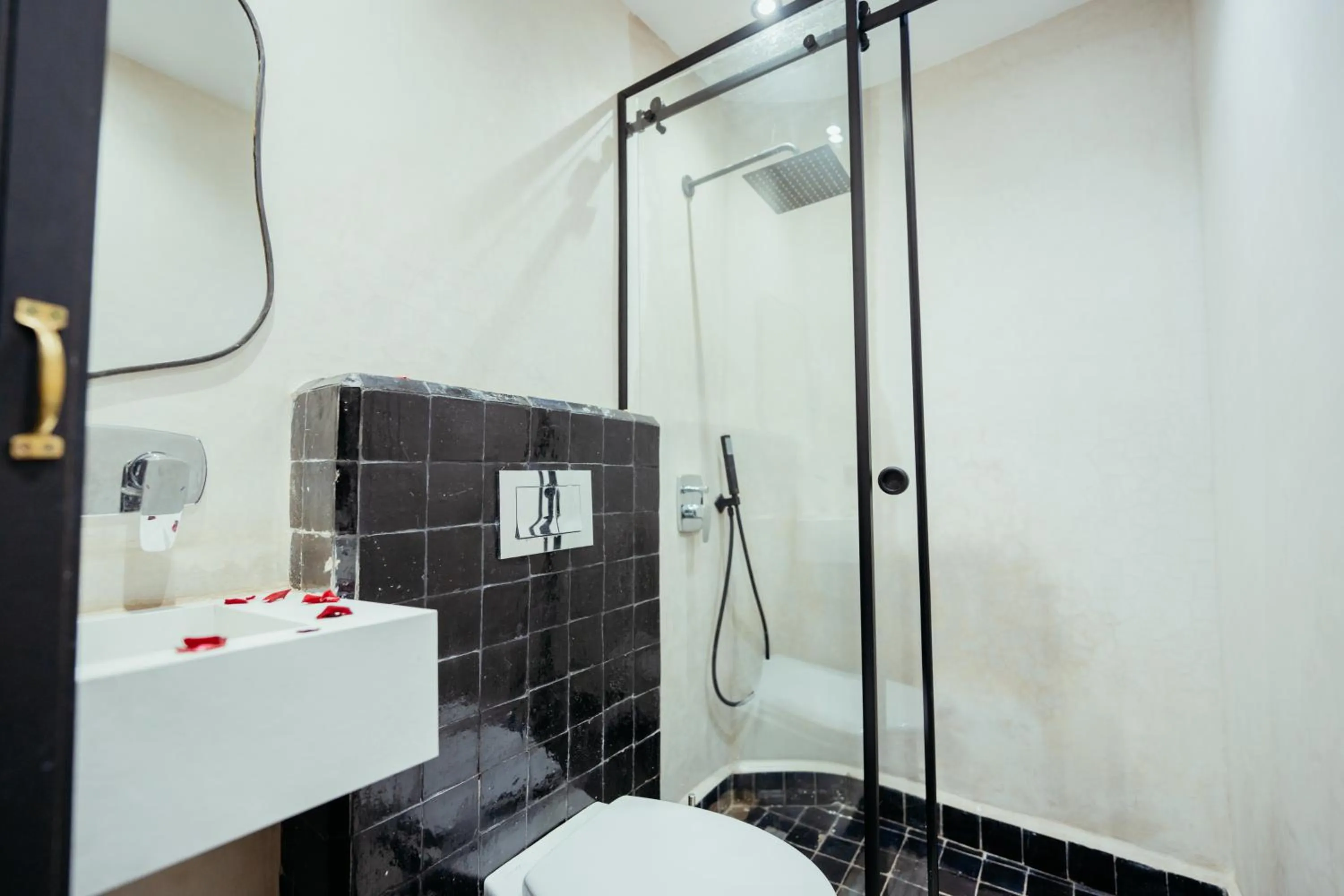 Shower in Riad Agdal Royal & Spa