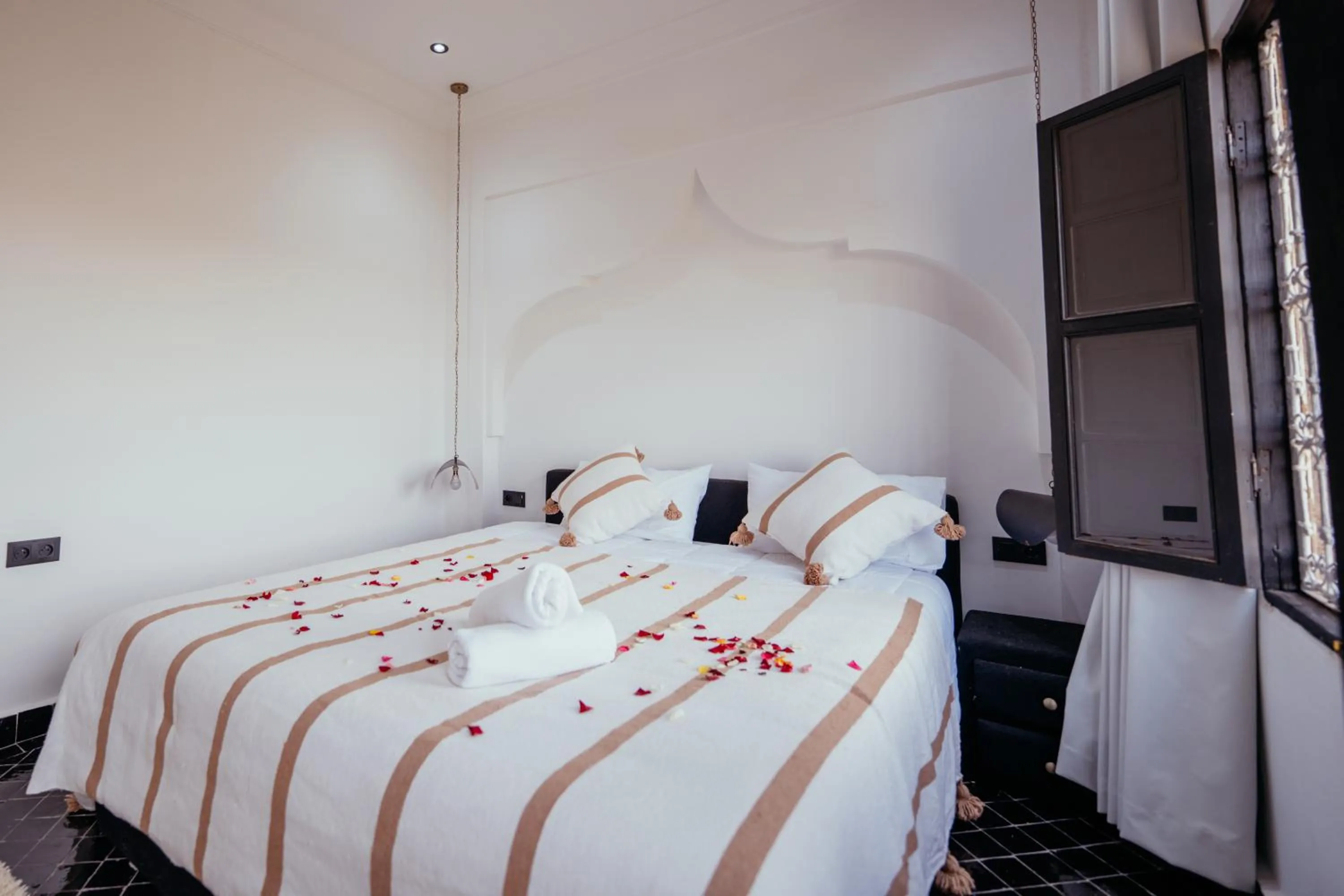 Bed in Riad Agdal Royal & Spa
