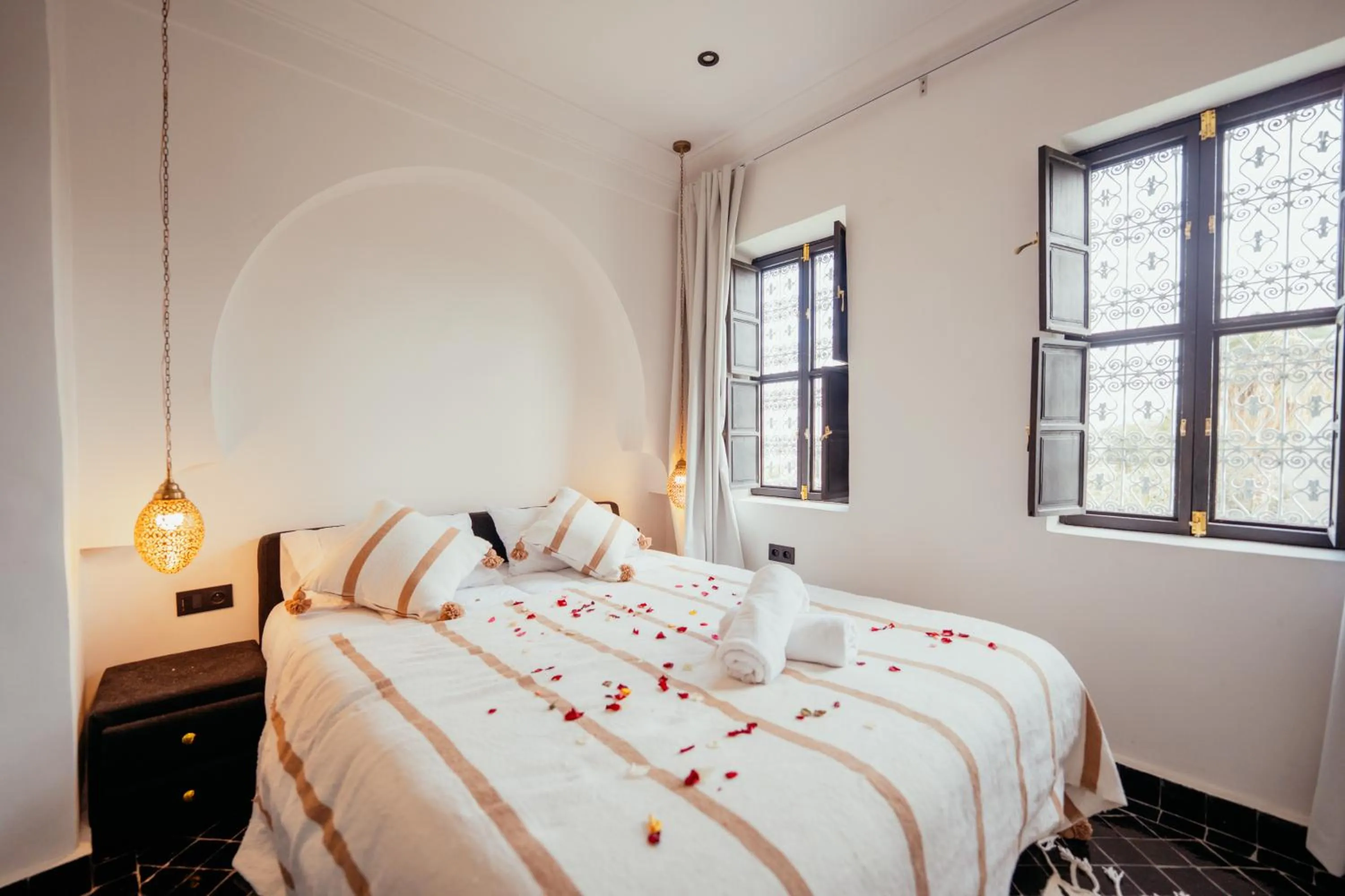 Bed in Riad Agdal Royal & Spa