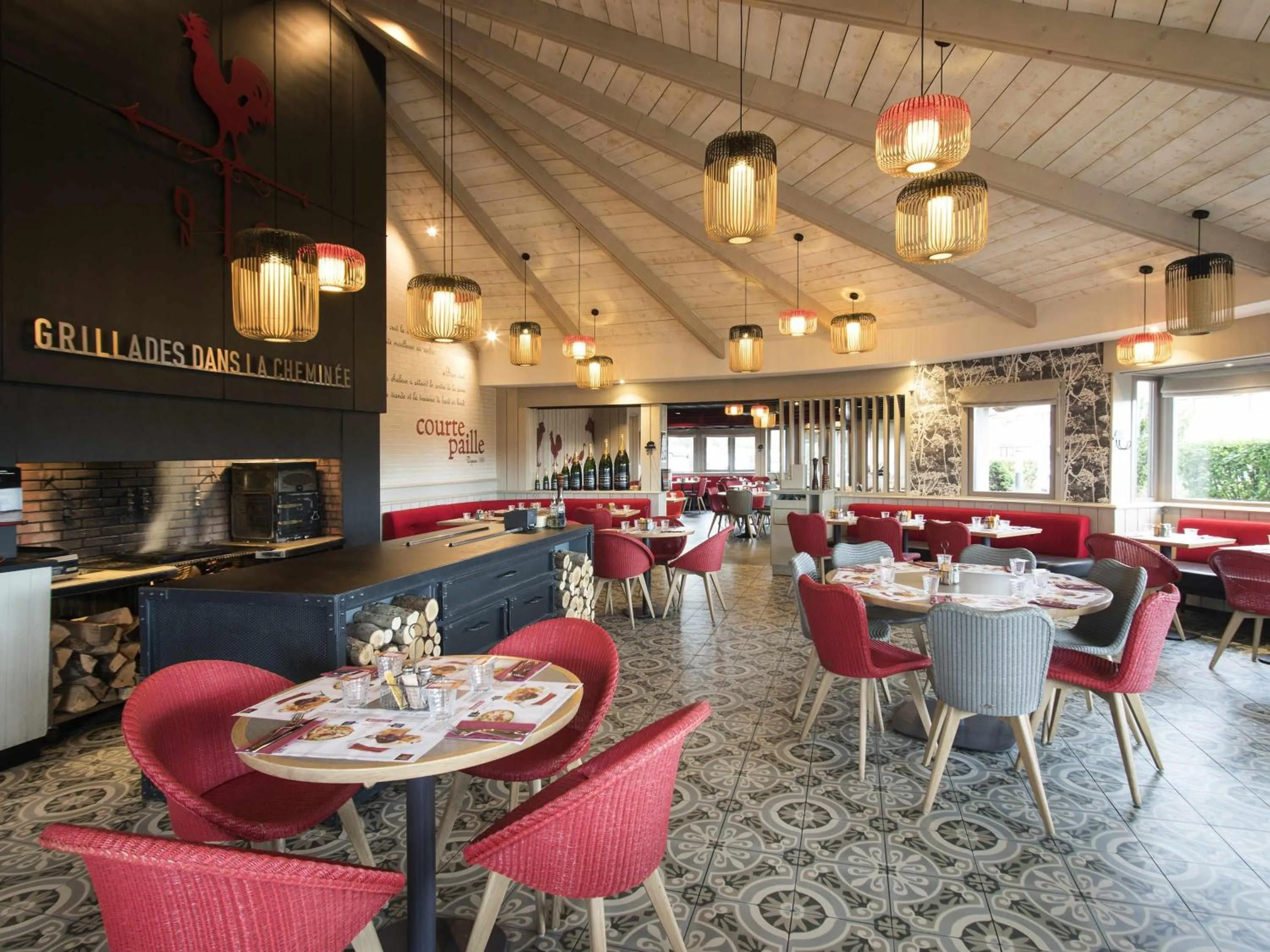 Restaurant/places to eat in ibis Reims Tinqueux