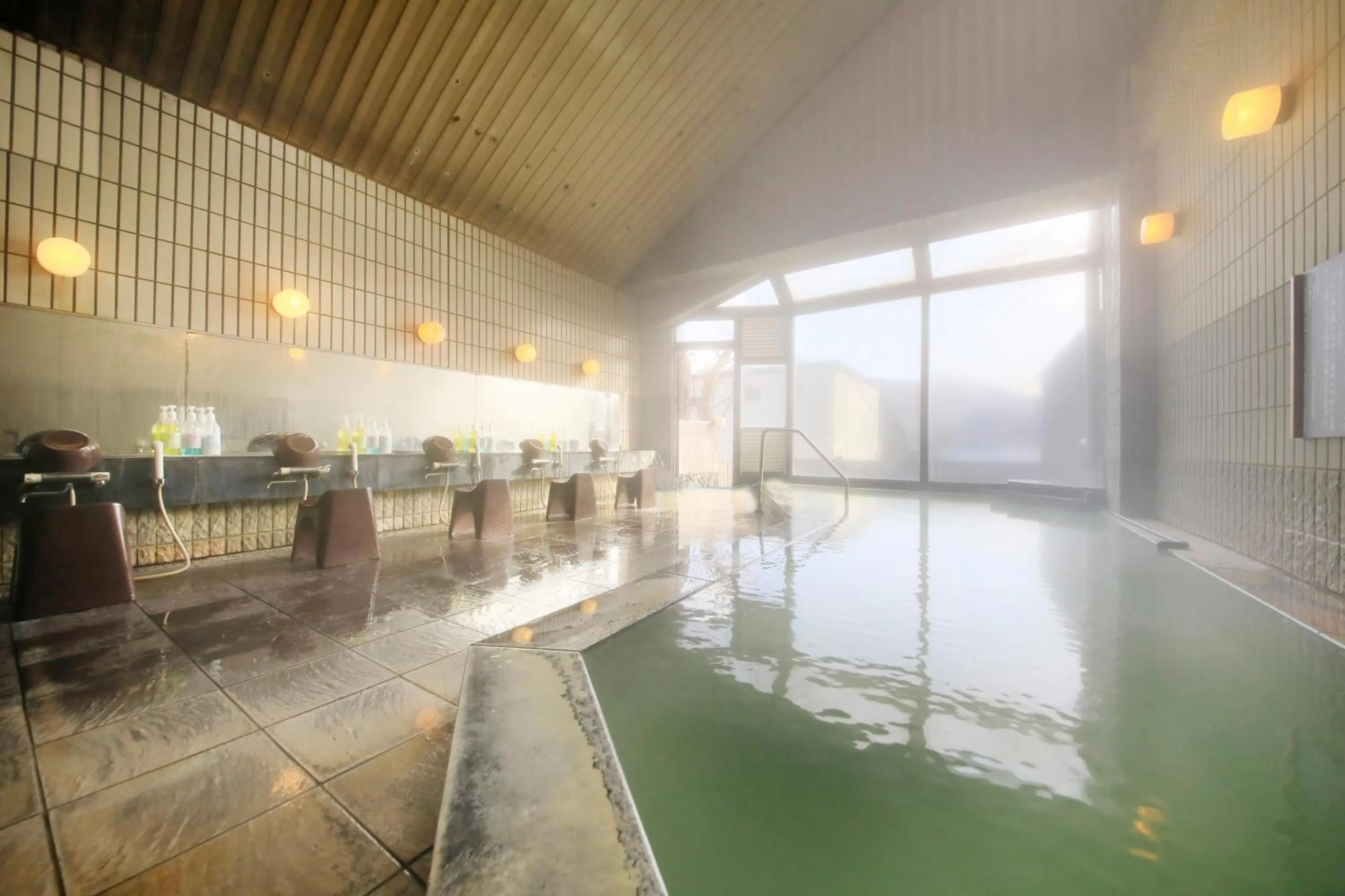 Hot Spring Bath in Yutorelo Nikko