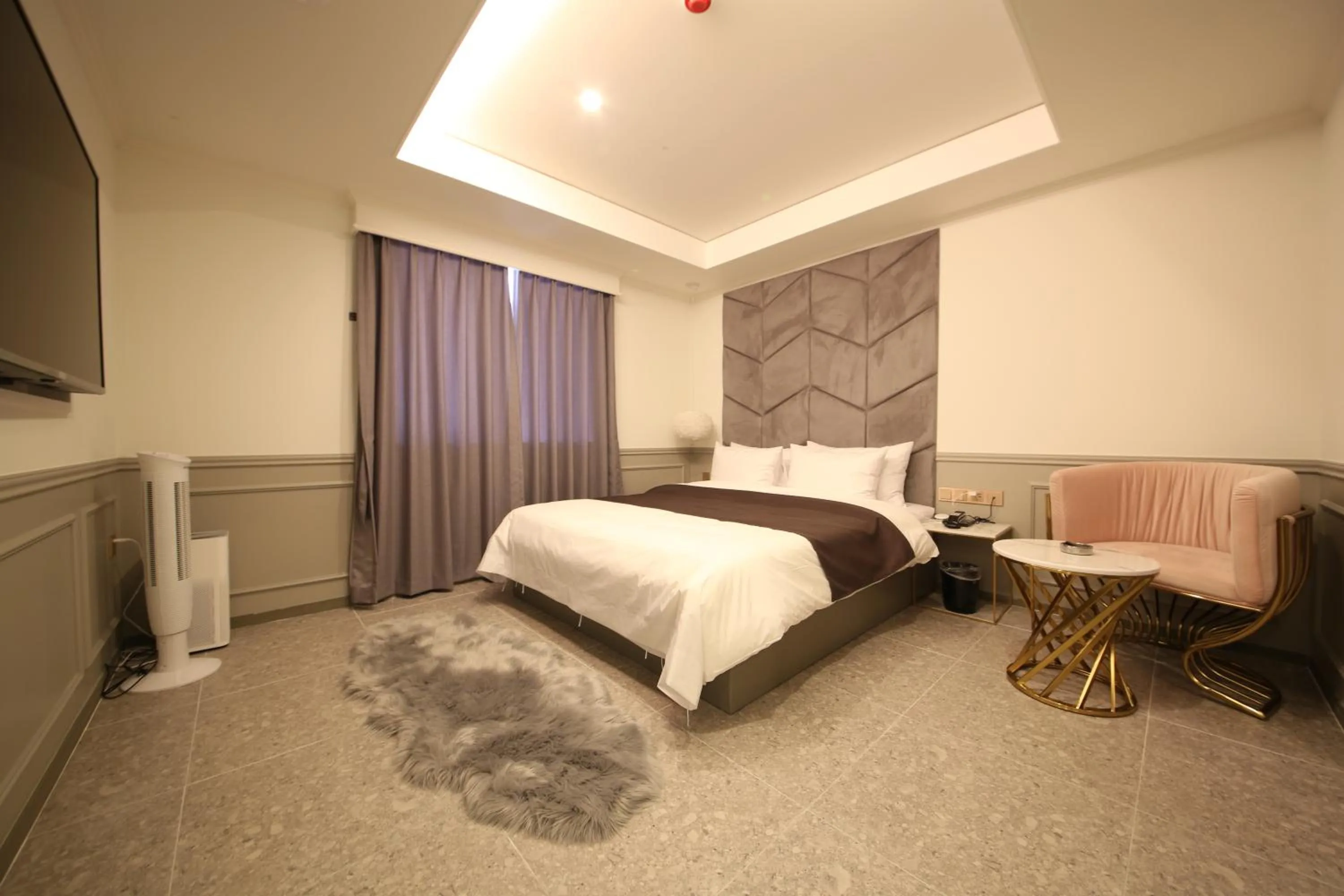 Bedroom, Bed in Den Basta Hotel