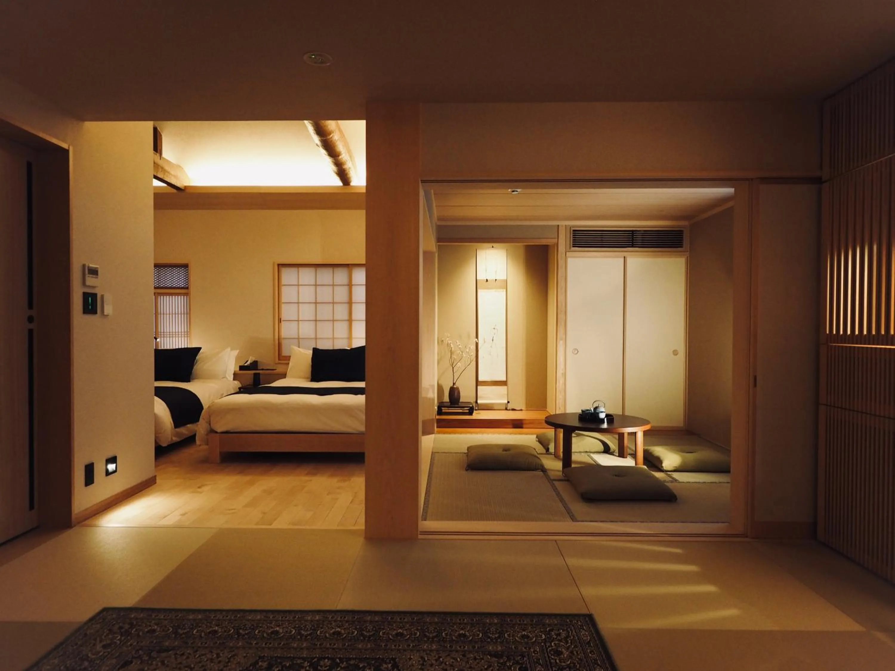 Living room, Bed in Ishibekoji Muan