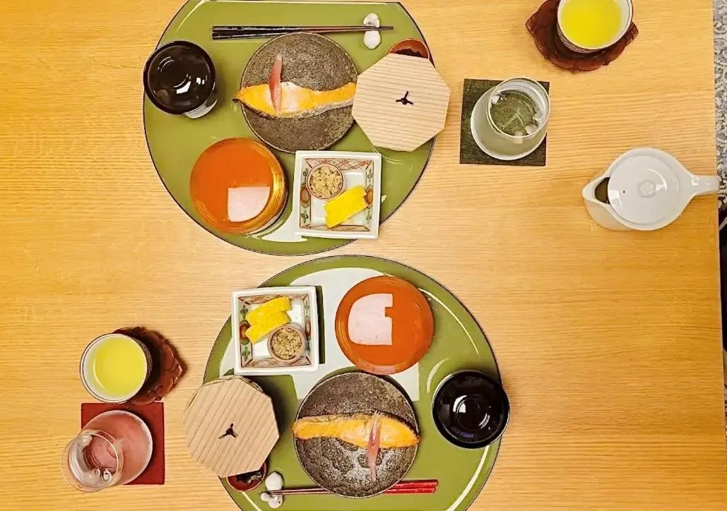 Breakfast in Ishibekoji Muan