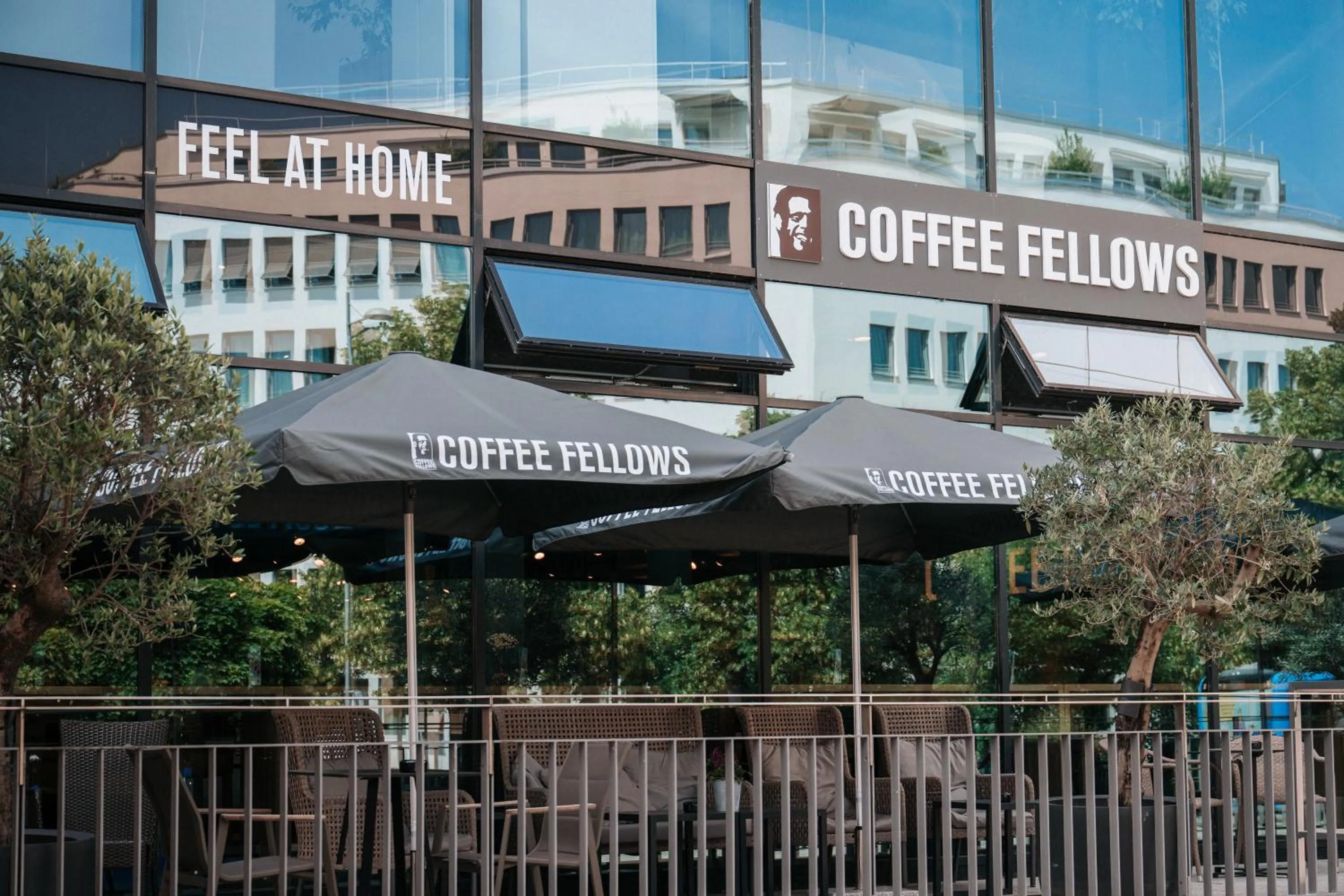 Balcony/Terrace in Feringapark Hotel by Coffee Fellows Hotels