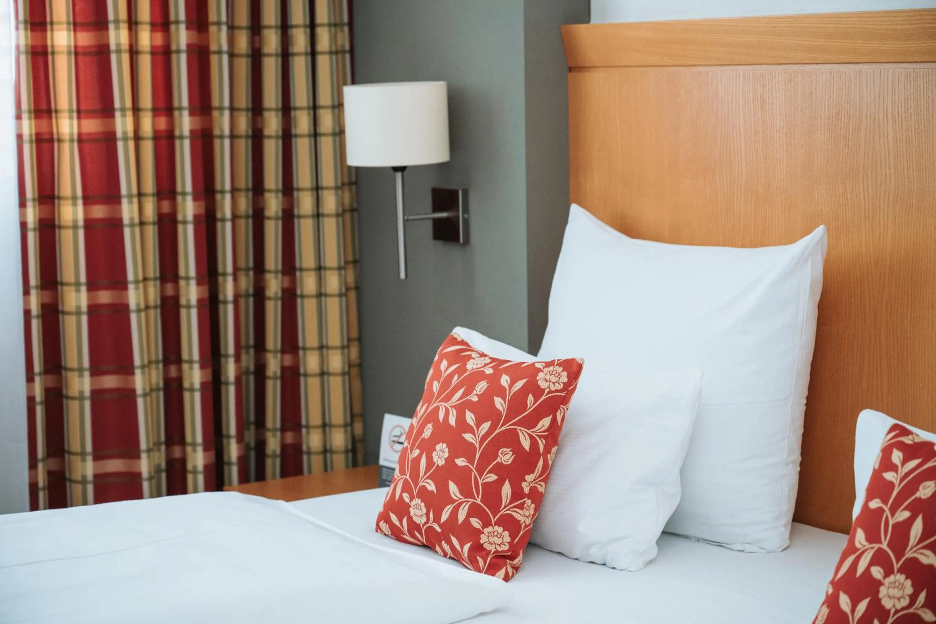 Photo of the whole room, Bed in Feringapark Hotel by Coffee Fellows Hotels