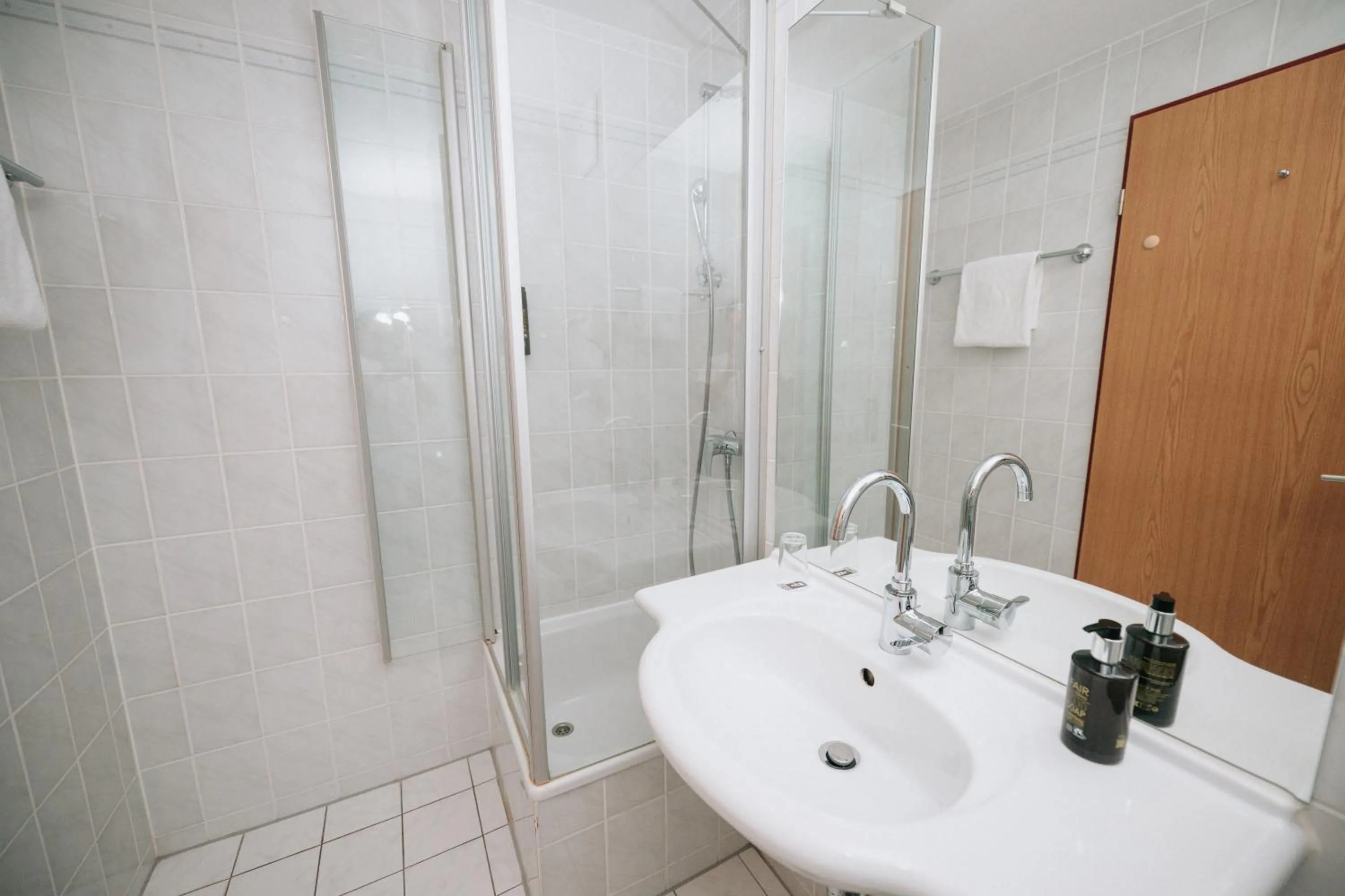 Bathroom in Feringapark Hotel by Coffee Fellows Hotels