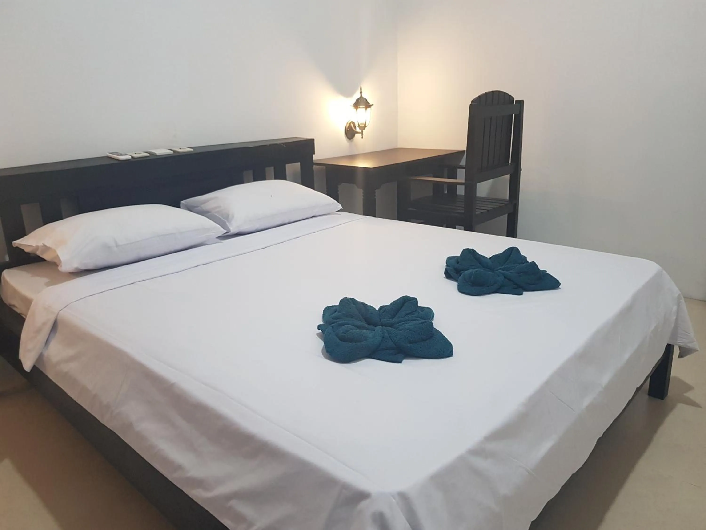 Photo of the whole room, Bed in Talent Resort