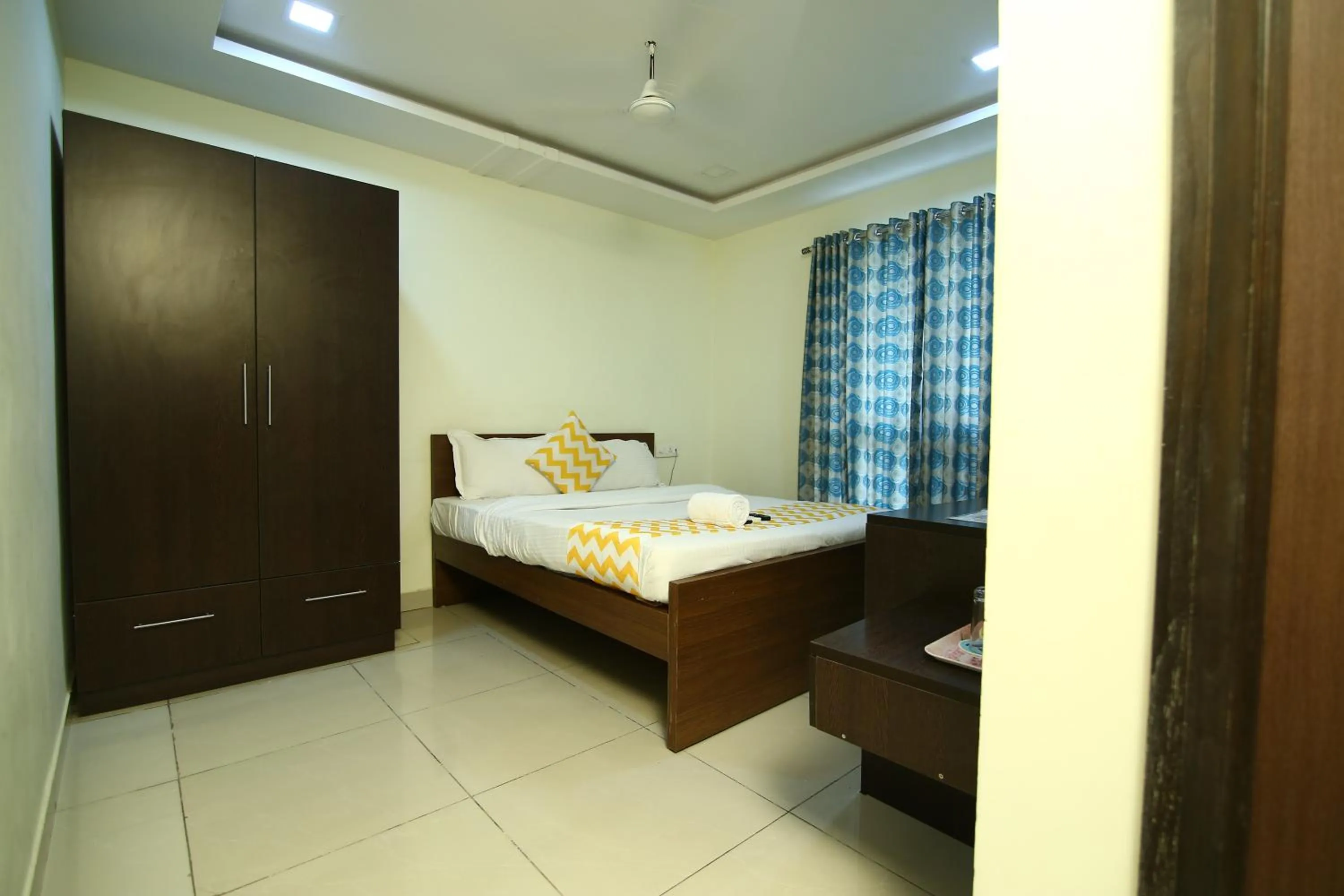 Bed in Hotel Siri Inn