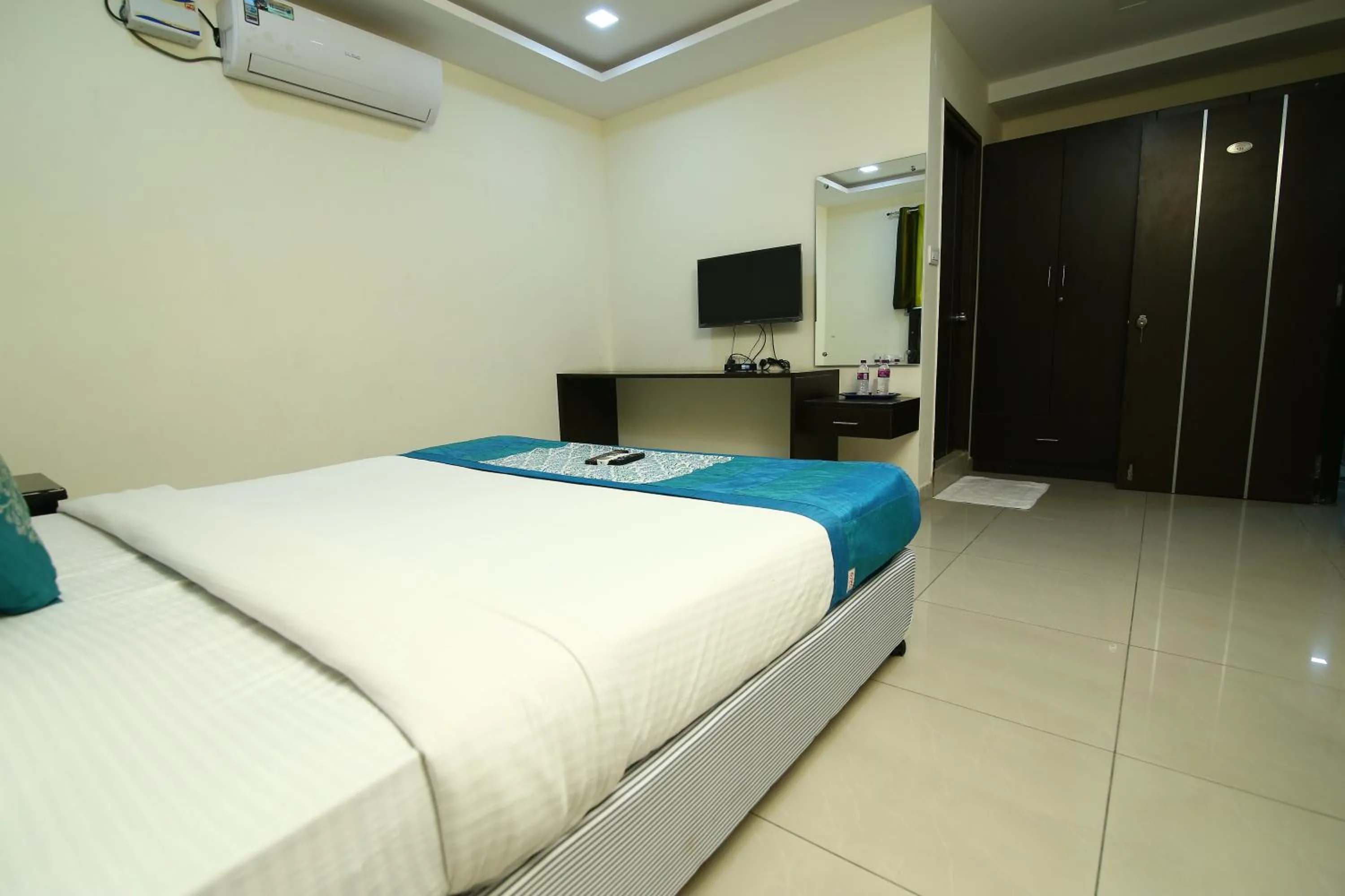Bed in Hotel Siri Inn