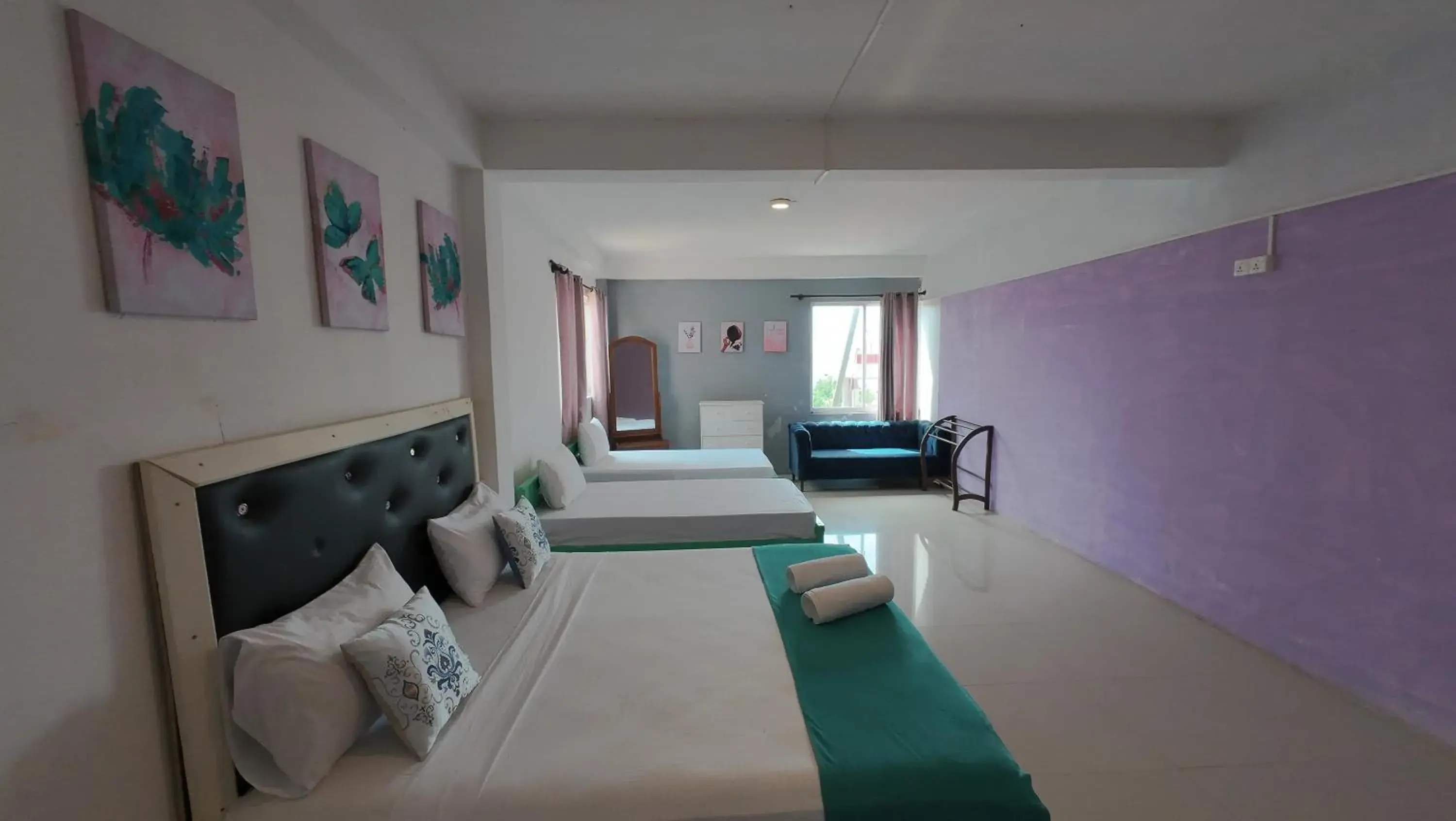 Economy Quadruple Room in One World Mirissa Economy Quadruple Room in One World Mirissa