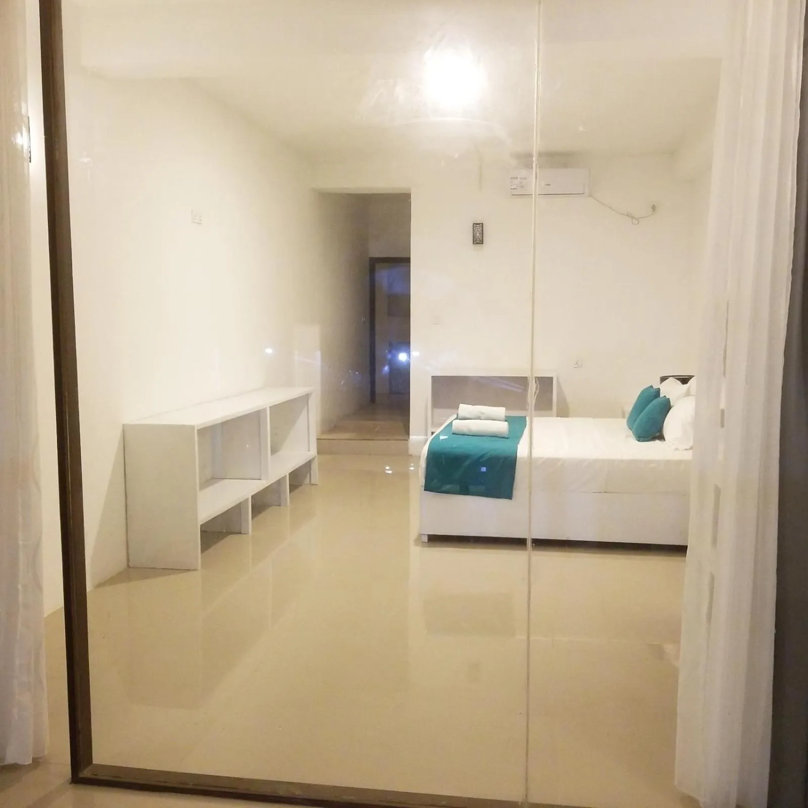 Communal lounge/ TV room, Bed in One World Mirissa