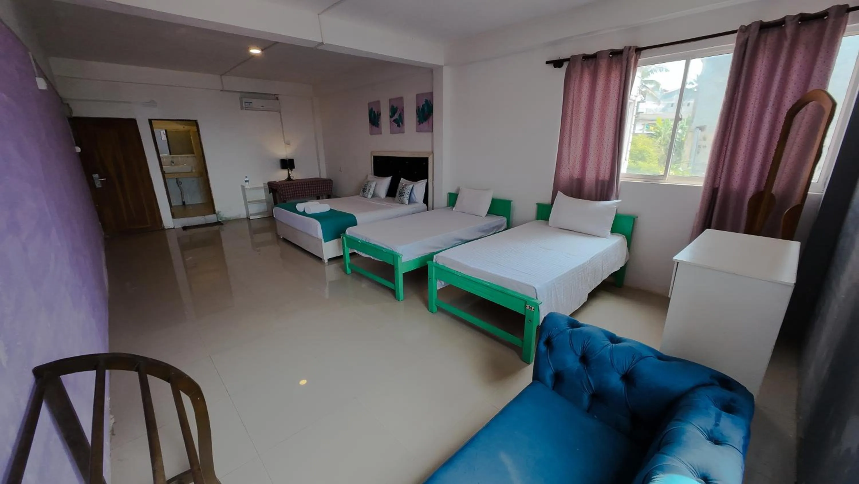 Bed in One World Mirissa