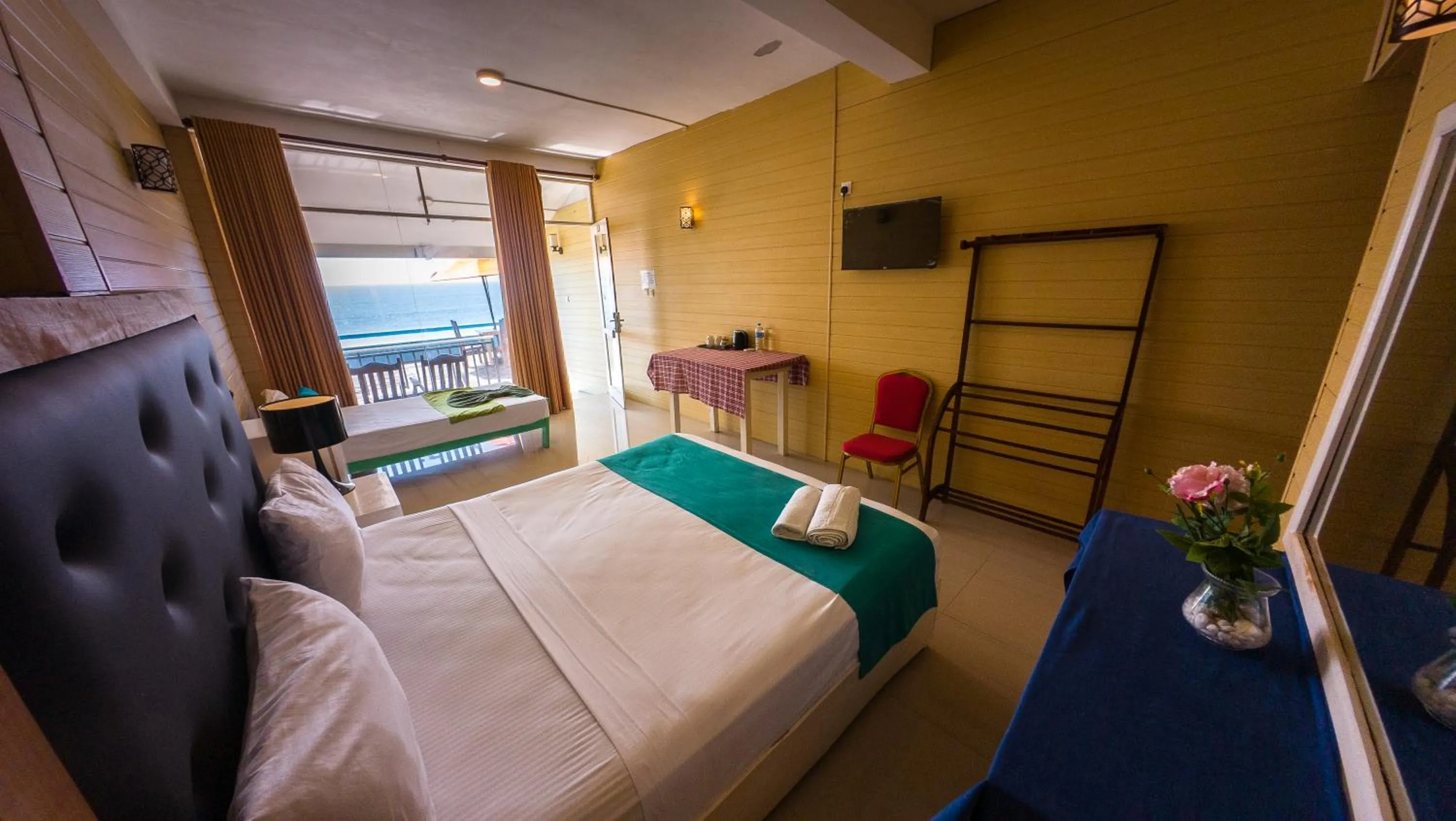 Bed in One World Mirissa