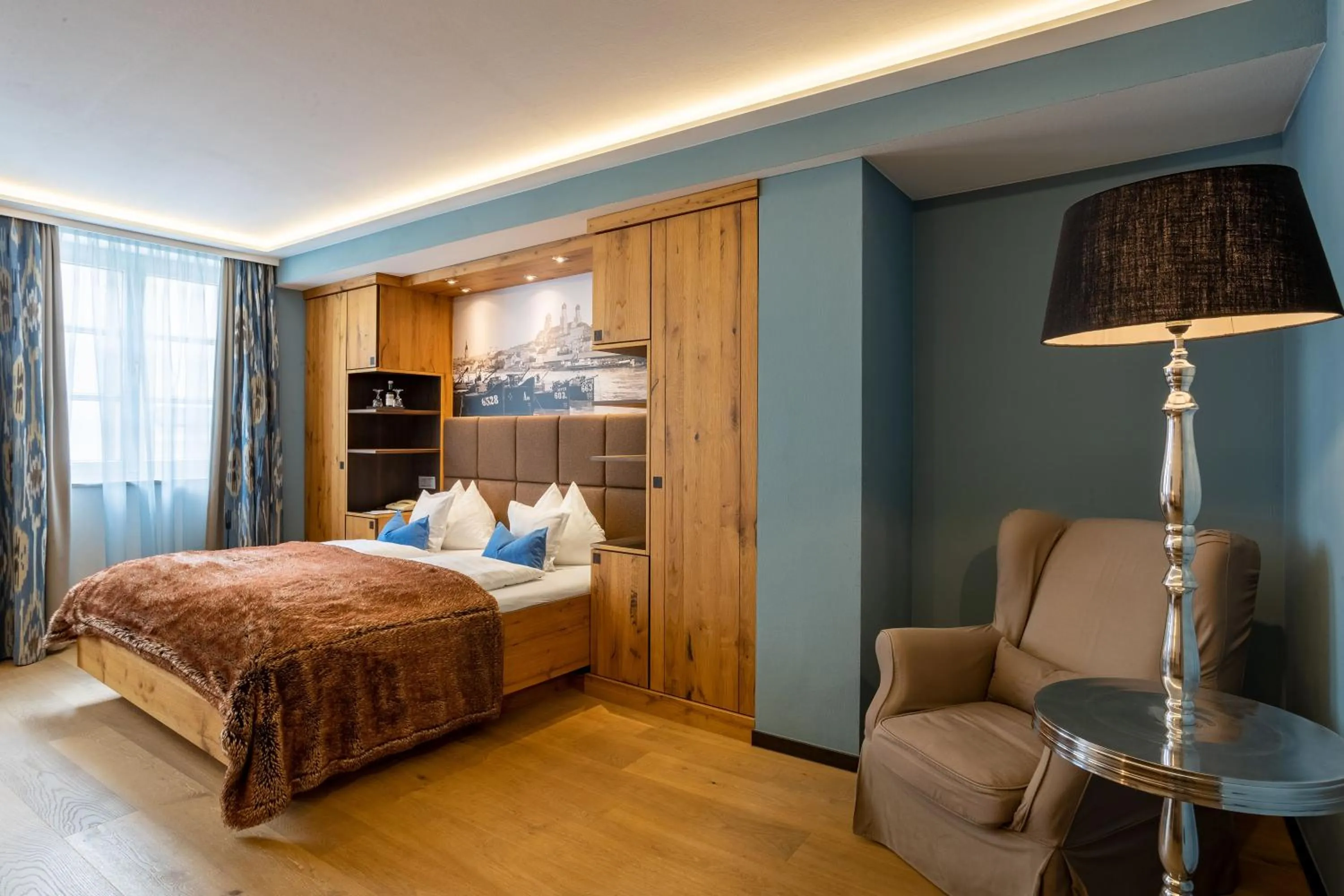 Living room, Bed in Hotel Residenz Passau