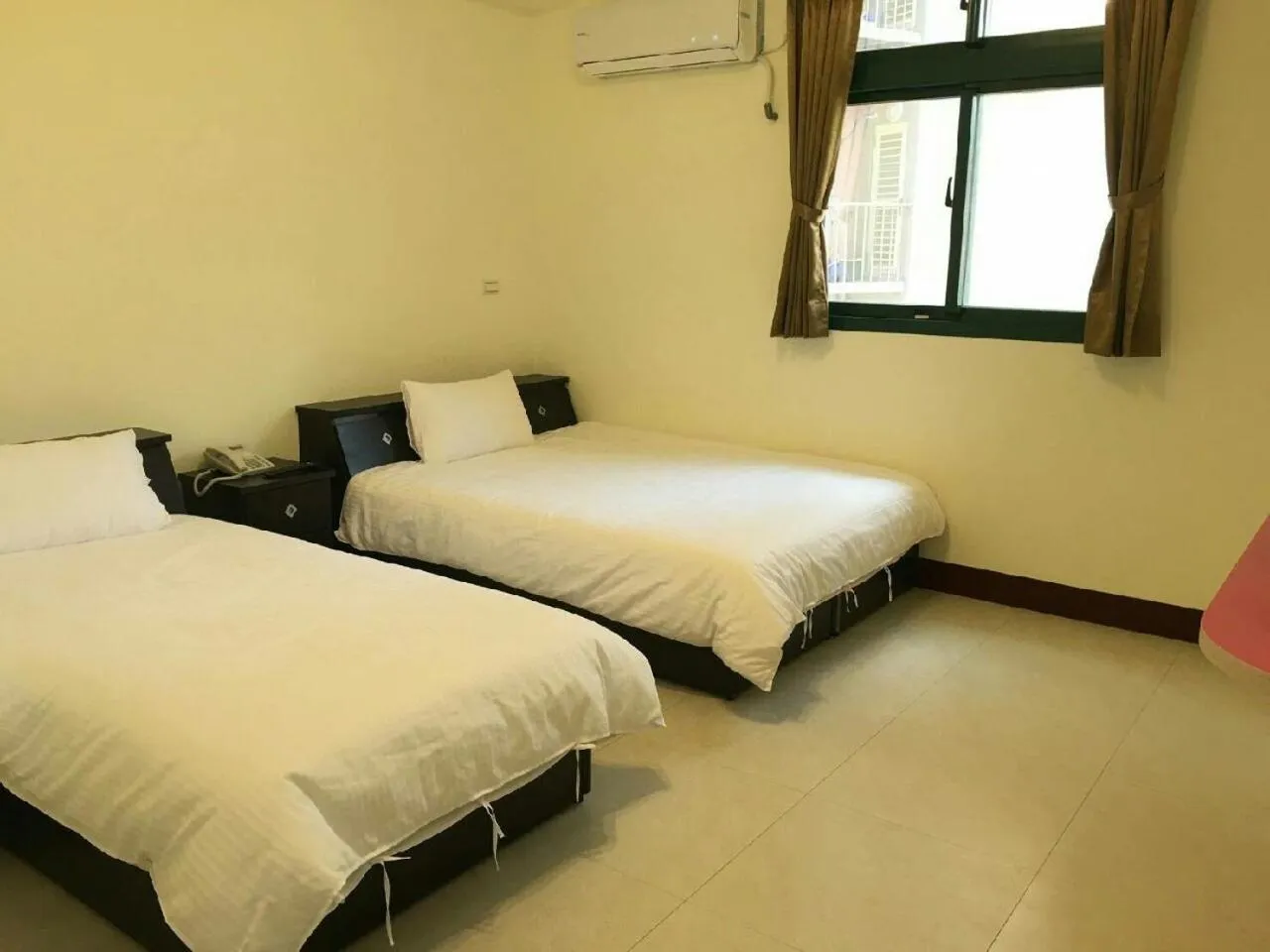 Bed in Jiou Wu Siao Jhu