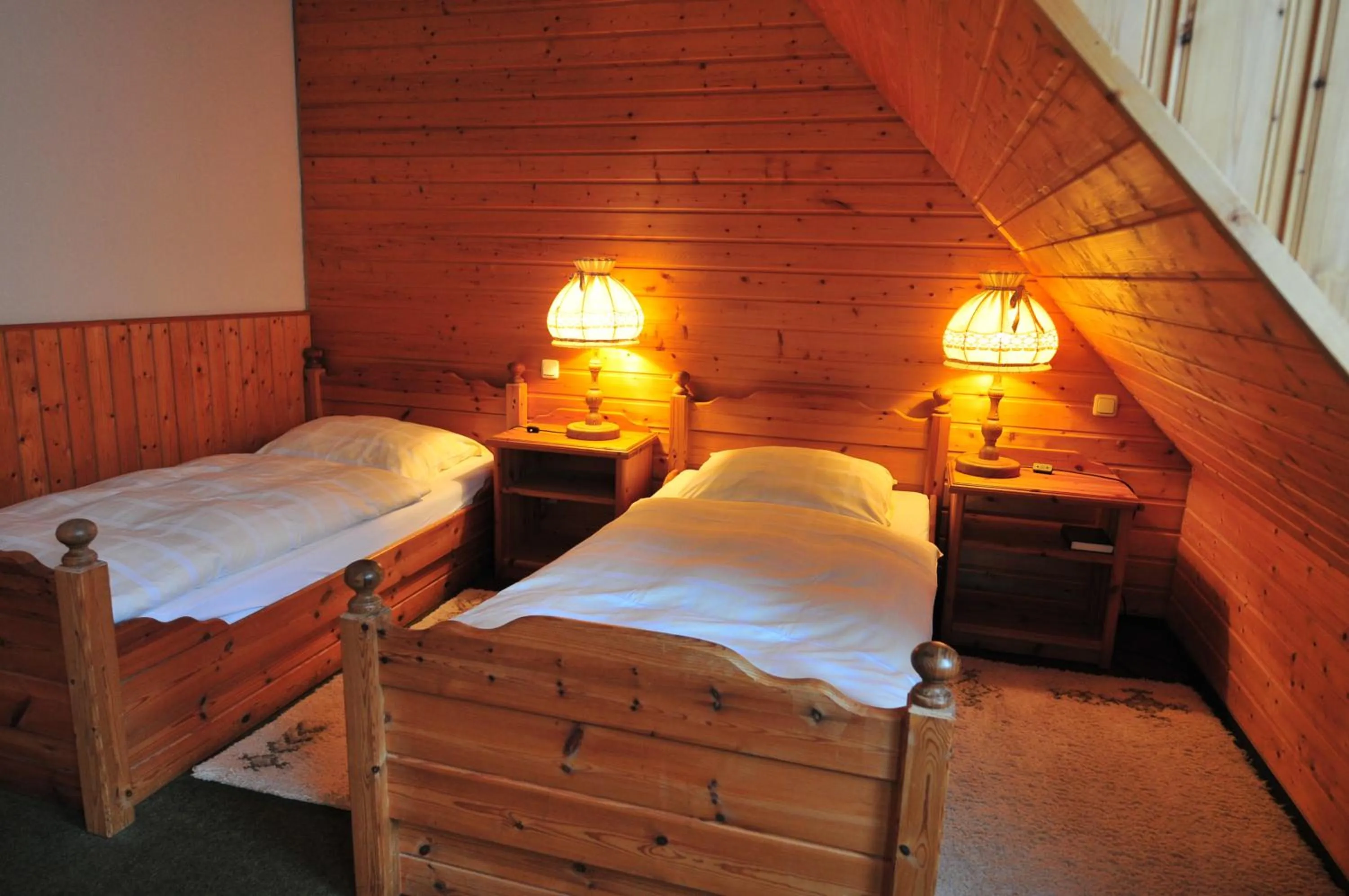 Photo of the whole room, Bed in Akzent Hotel Zur Wasserburg - Hotel Garni bed & breakfast