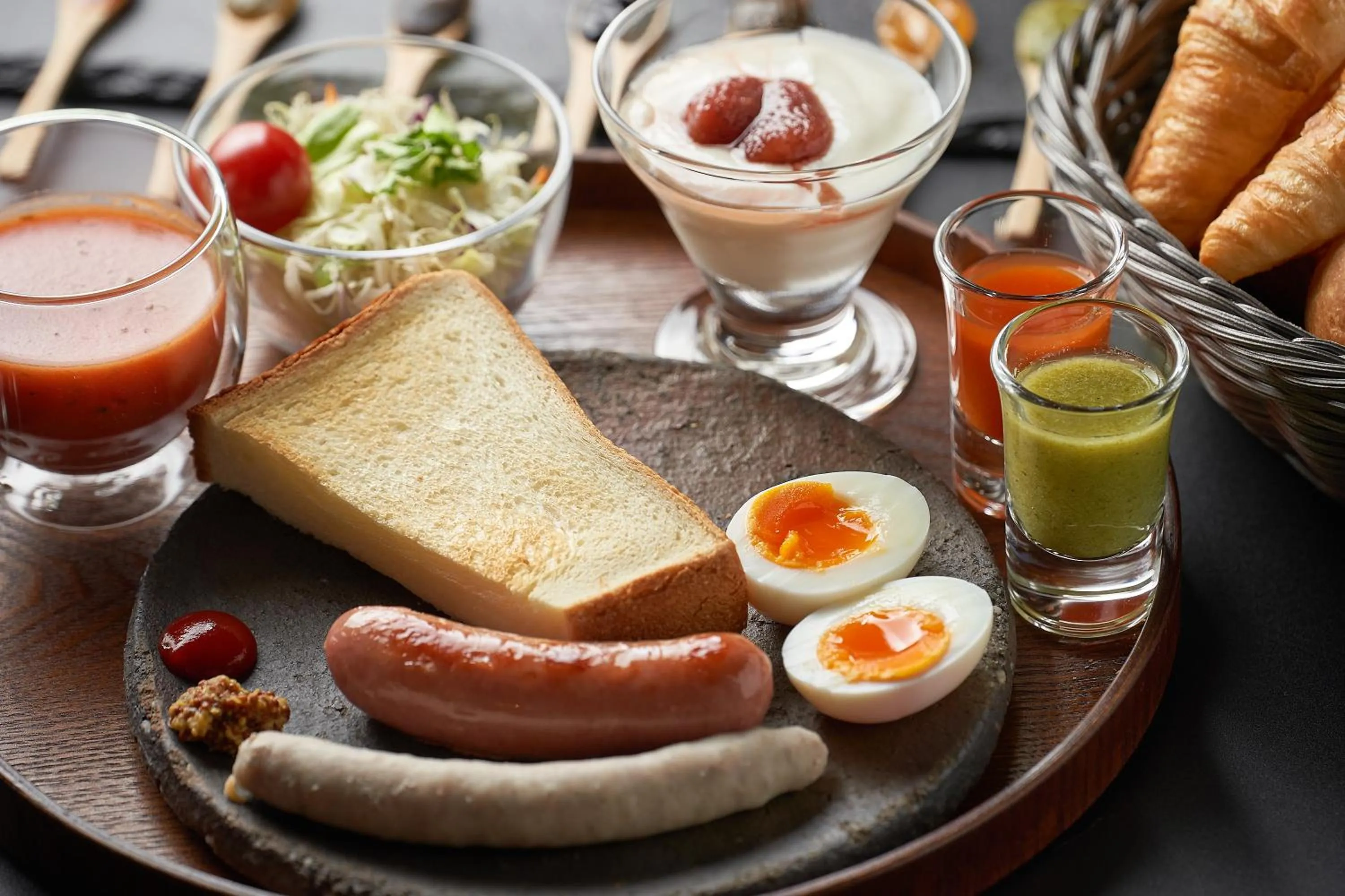 Breakfast in Nazuna Kyoto Tsubaki St.