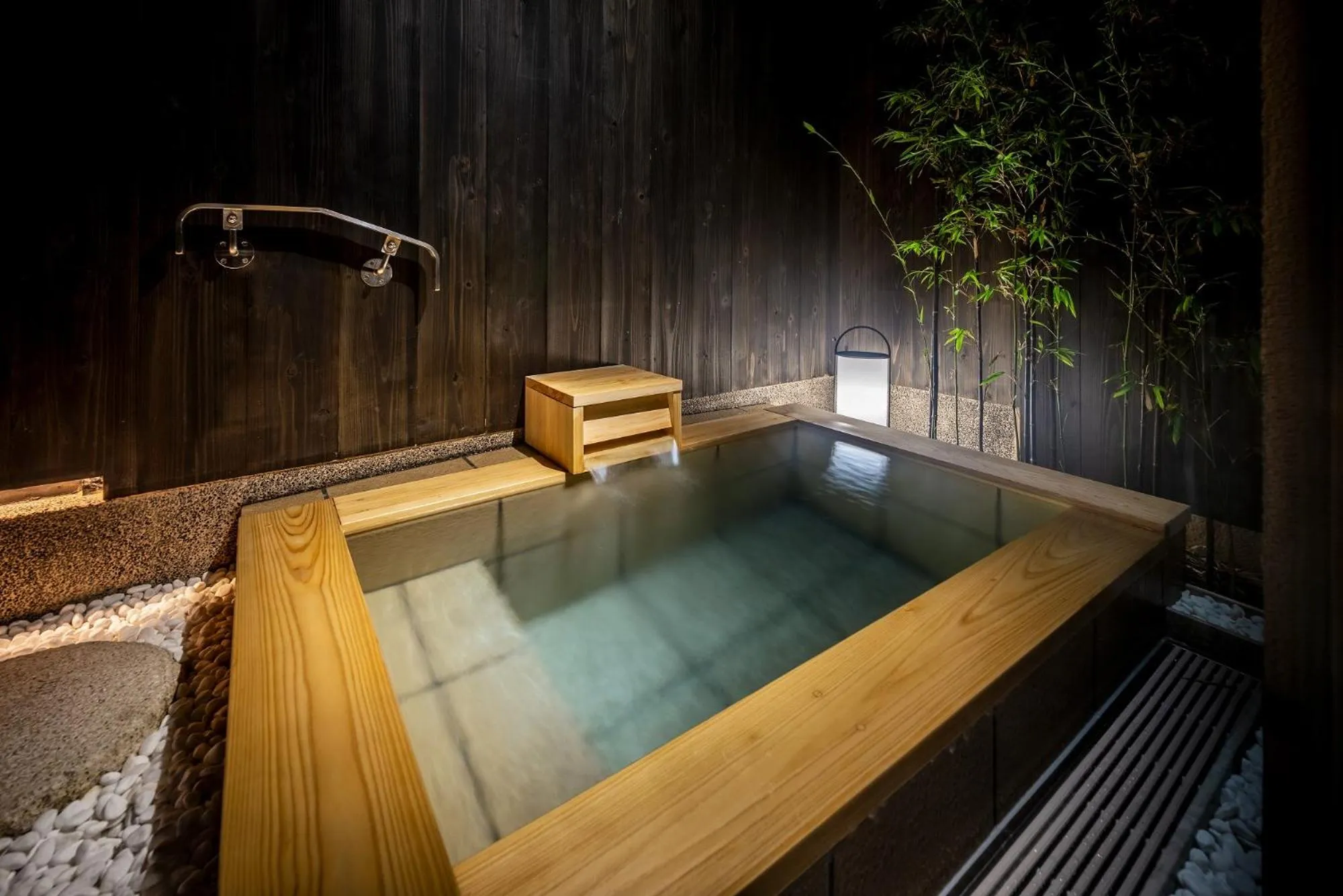 Open Air Bath in Nazuna Kyoto Tsubaki St.