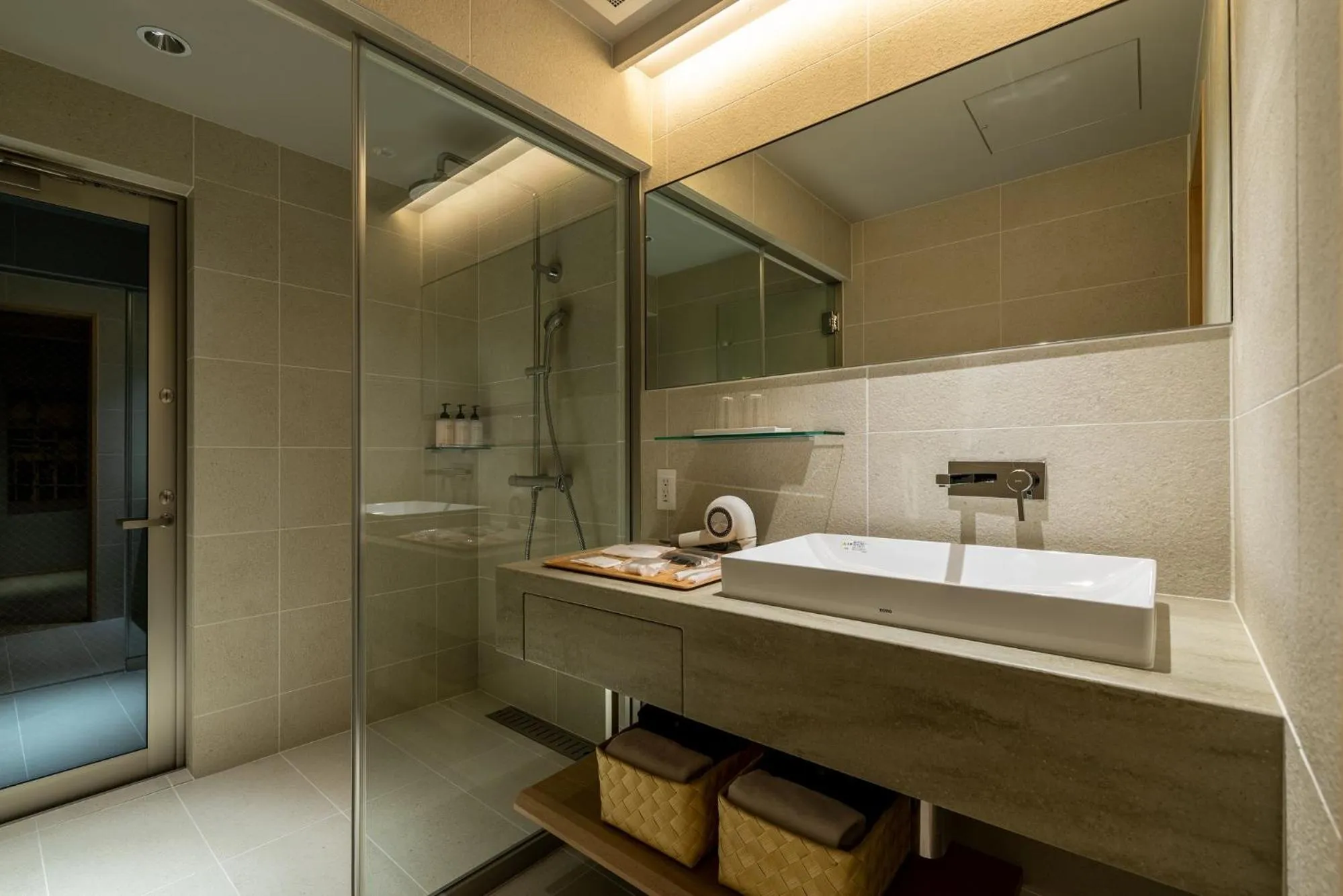 Bathroom in Nazuna Kyoto Tsubaki St.