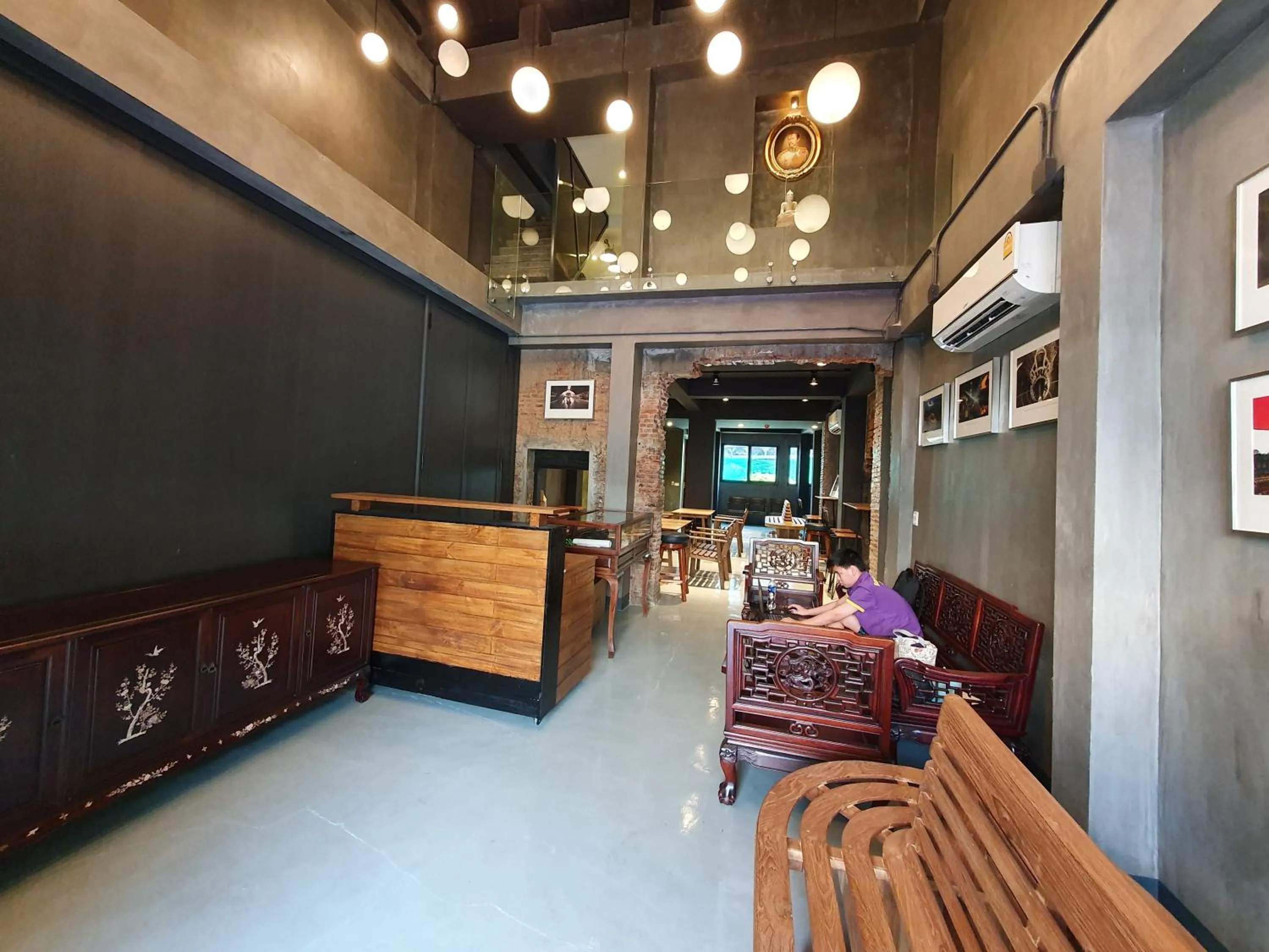 Baan Wualamphong บ้านวัวลำพอง