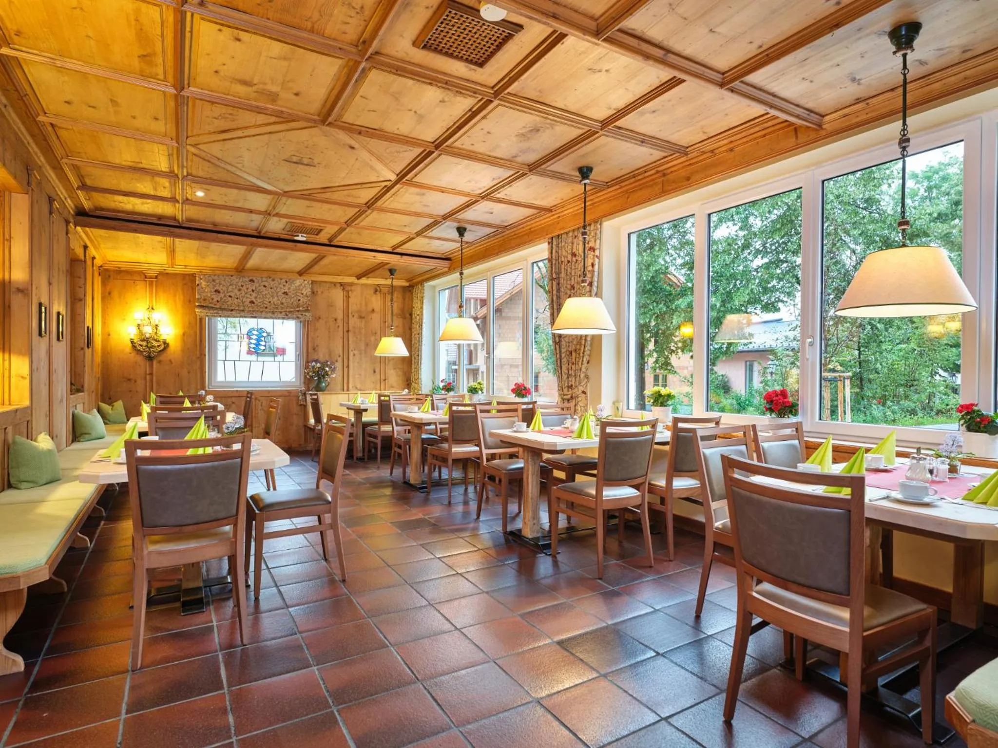 Restaurant/Places to Eat in AKZENT Hotel Turmwirt ***S