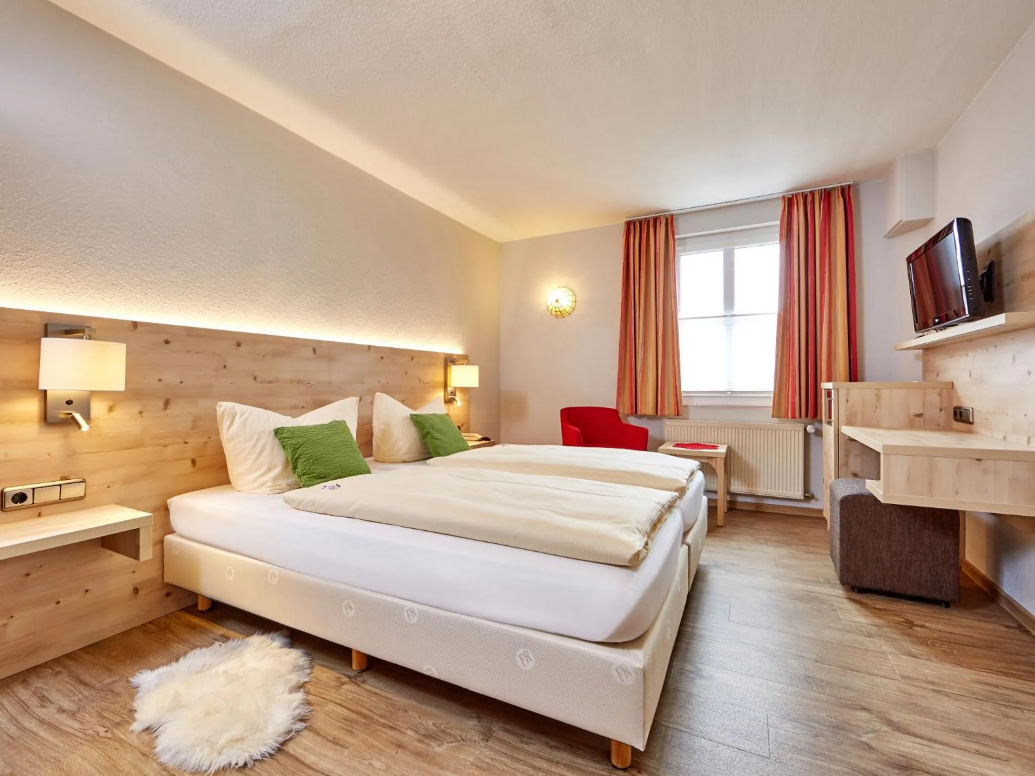 Bed in AKZENT Hotel Turmwirt ***S