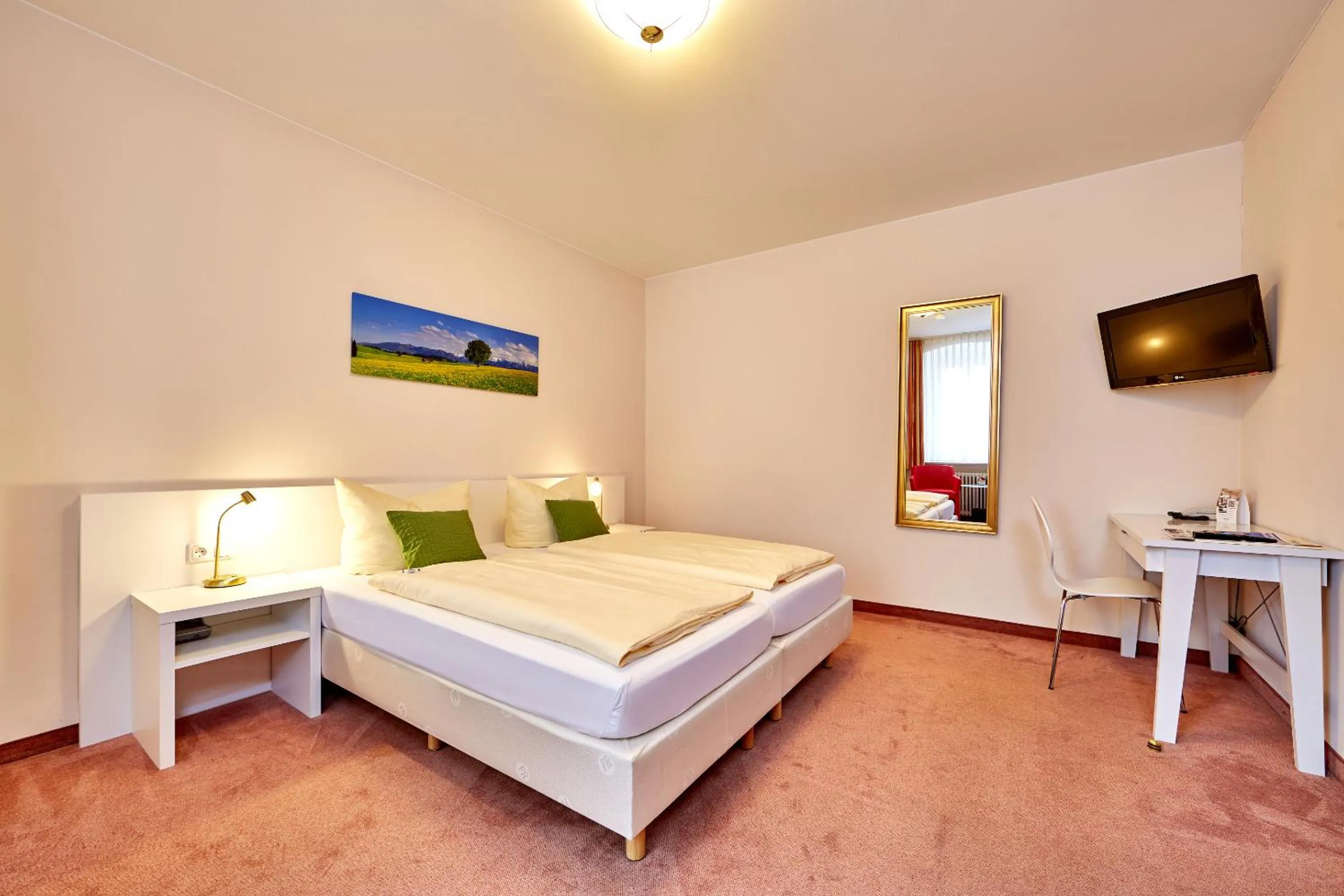 Photo of the whole room, TV/Entertainment Center in AKZENT Hotel Turmwirt ***S