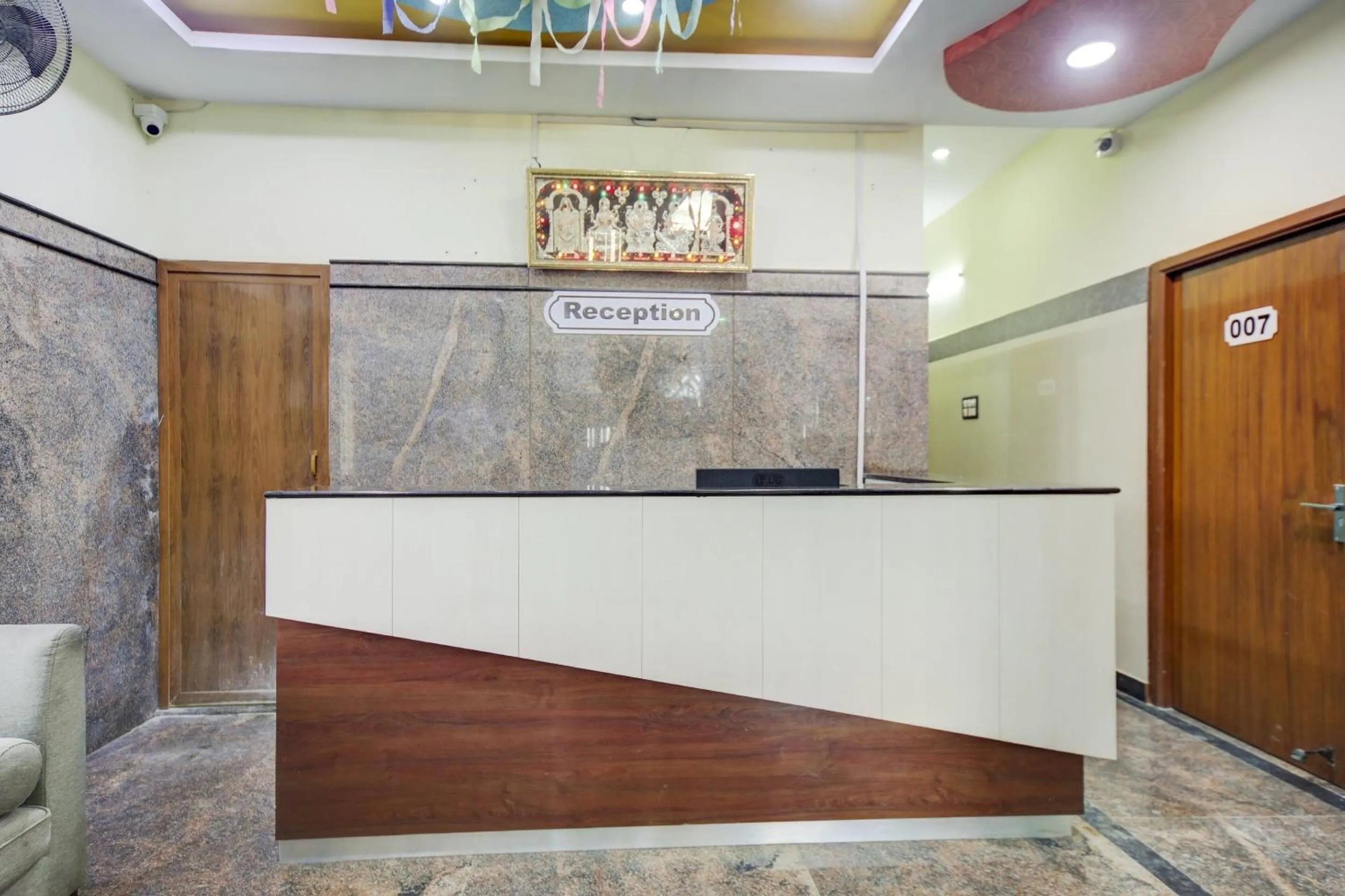 Lobby or reception in Hotel O Green Park