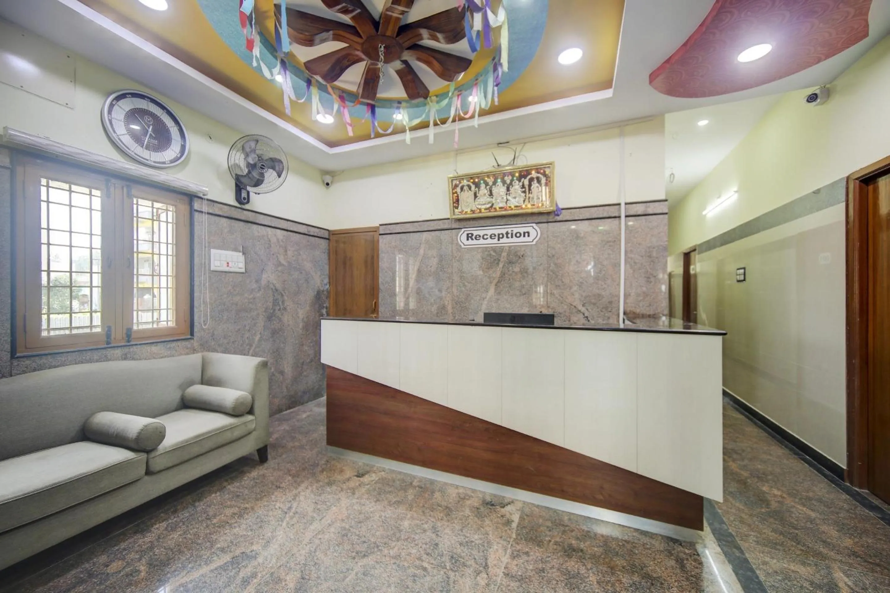 Lobby or reception in Hotel O Green Park