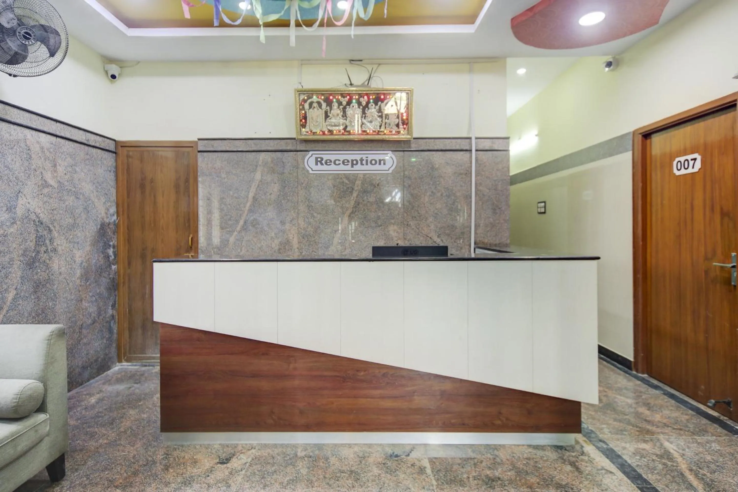 Lobby or reception in Hotel O Green Park