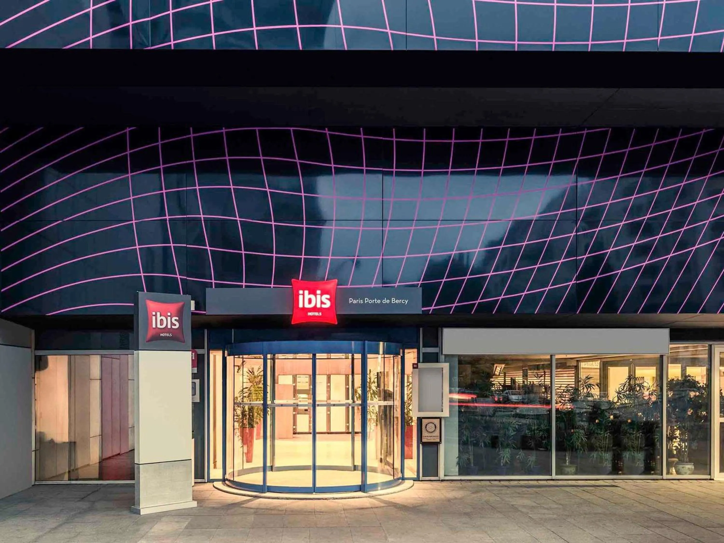 Property building in ibis Paris porte de Bercy