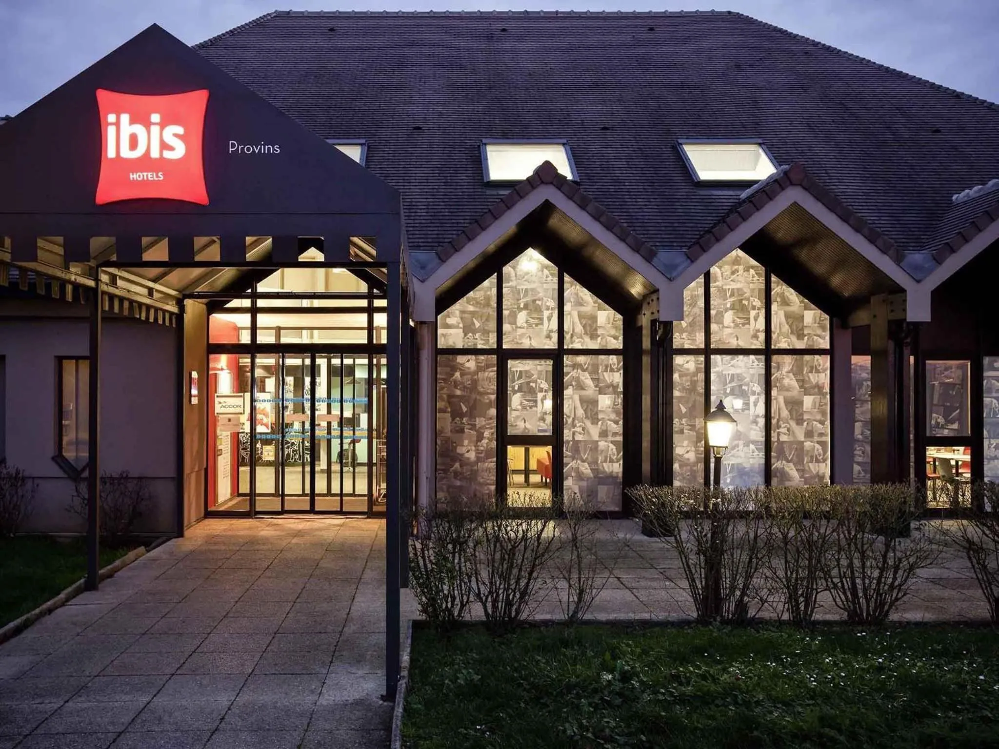 Property building in Ibis Provins