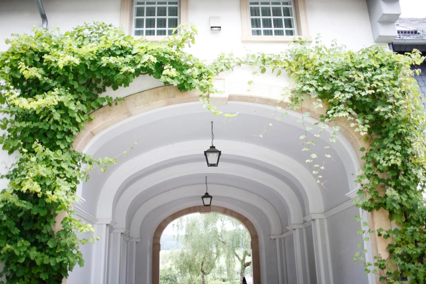 Patio in Hotel Hofgut Georgenthal