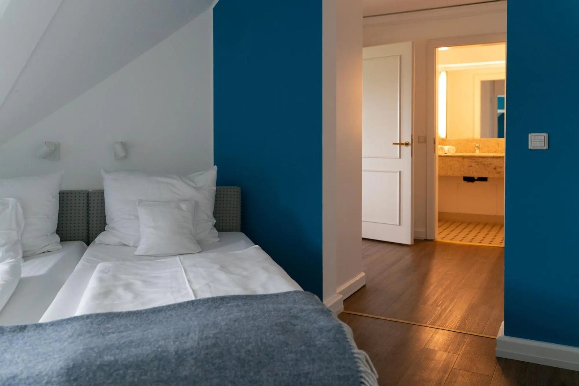 Photo of the whole room, Bed in Hotel Hofgut Georgenthal