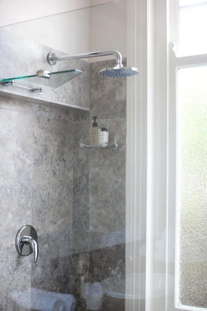 Shower in Banksia Boutique Hotel & Spa