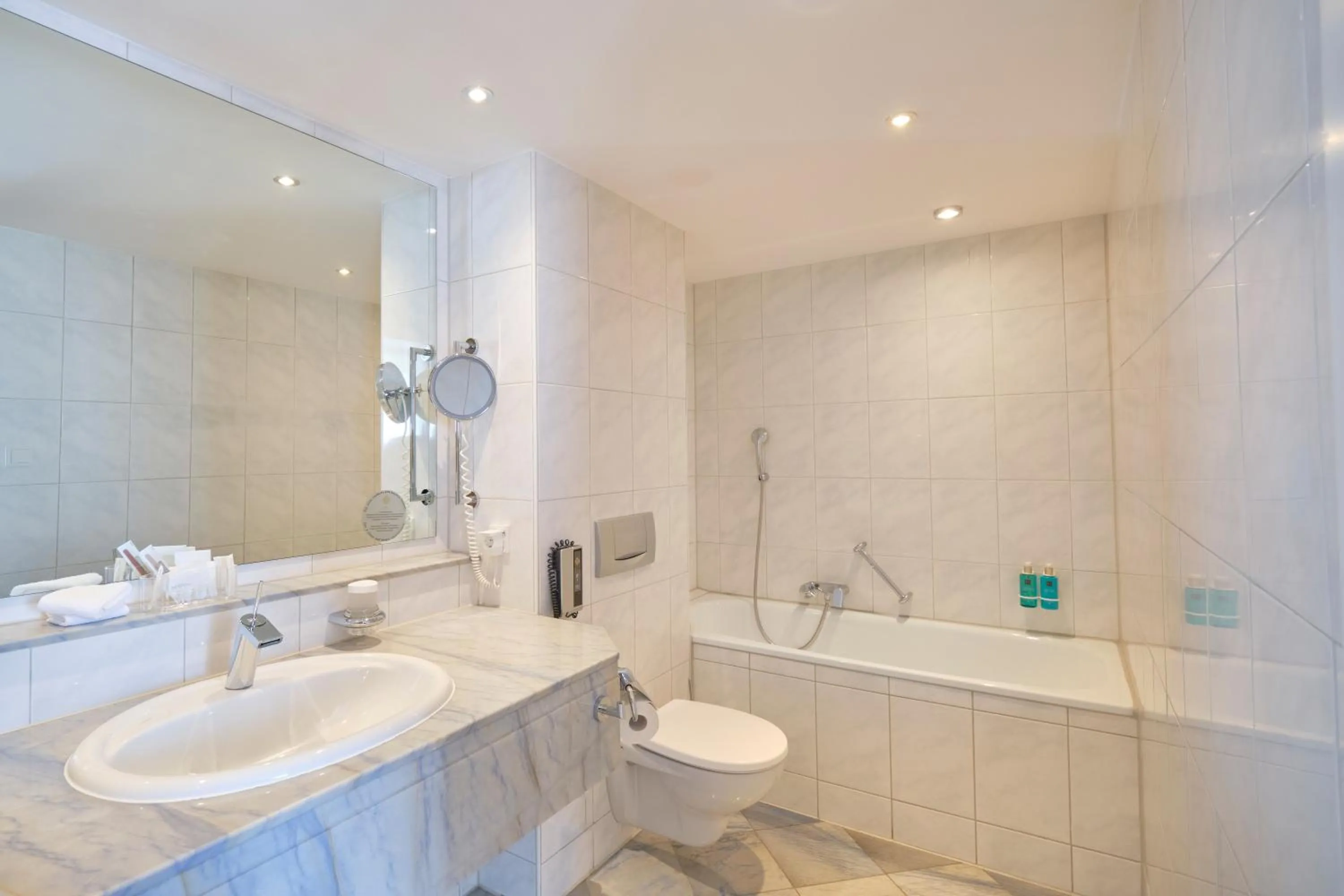 Bathroom in Hotel Palace Berlin