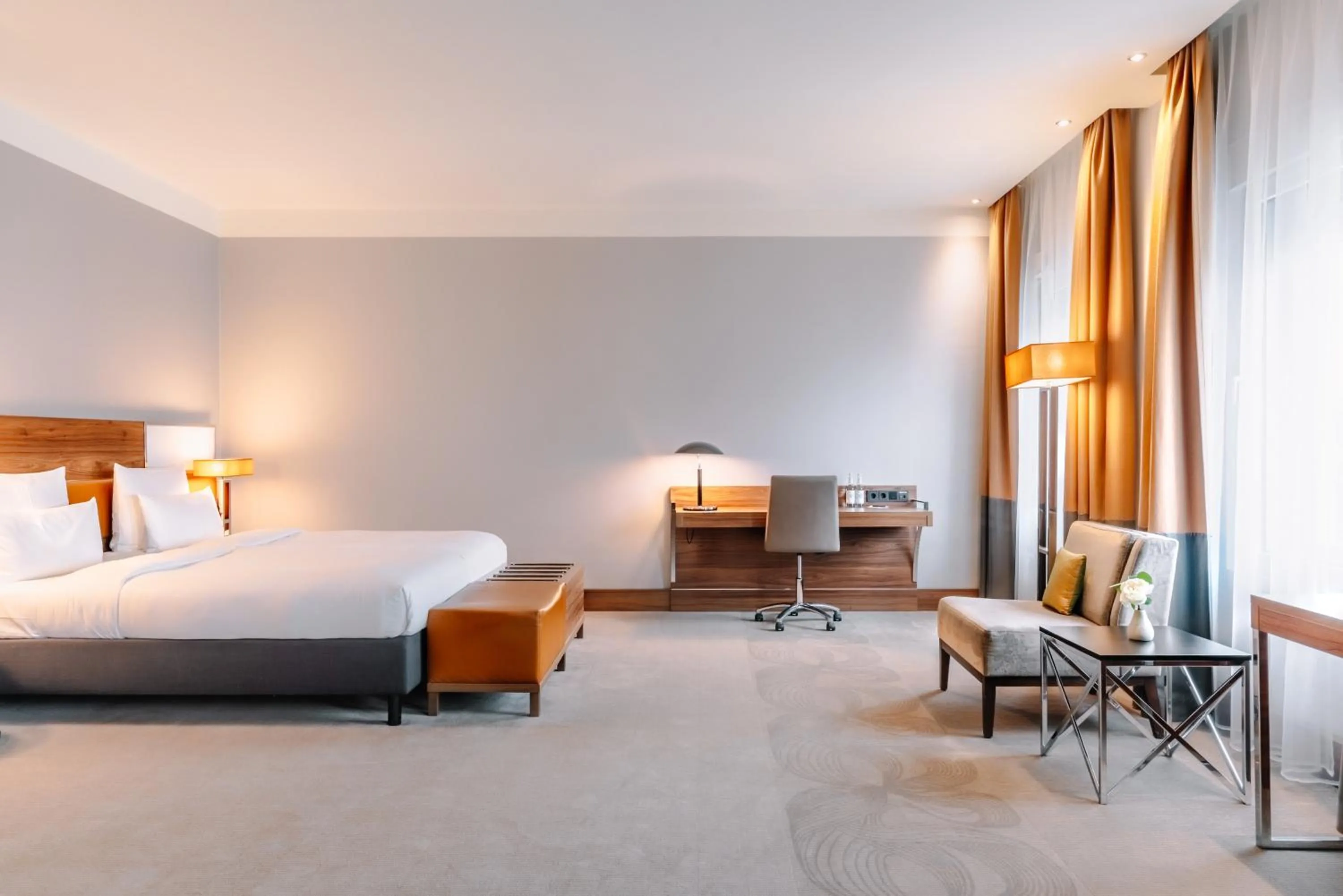 Bed in Reichshof Hotel Hamburg