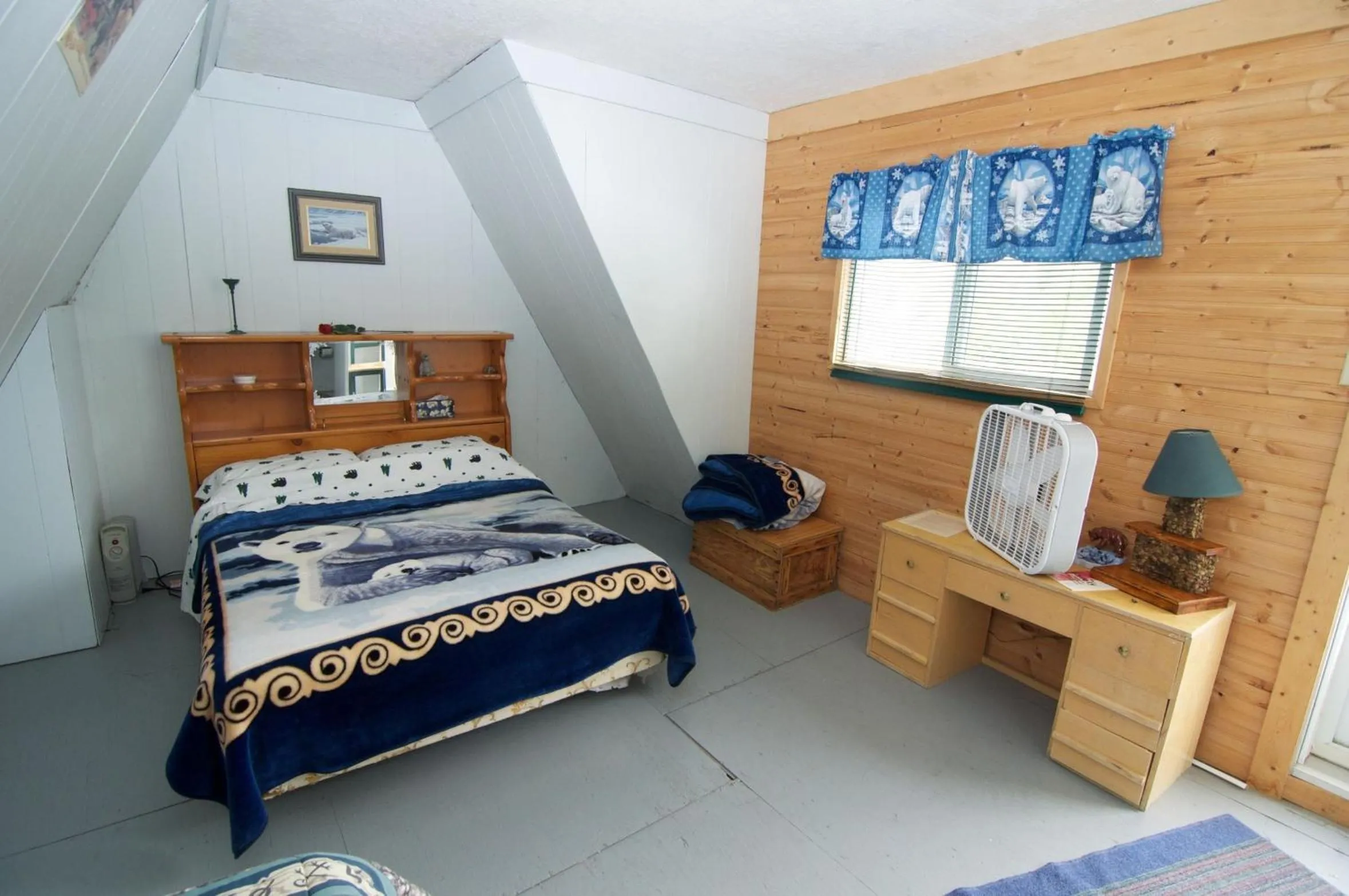 Bed in Yellow Dog Lodge, Inc.