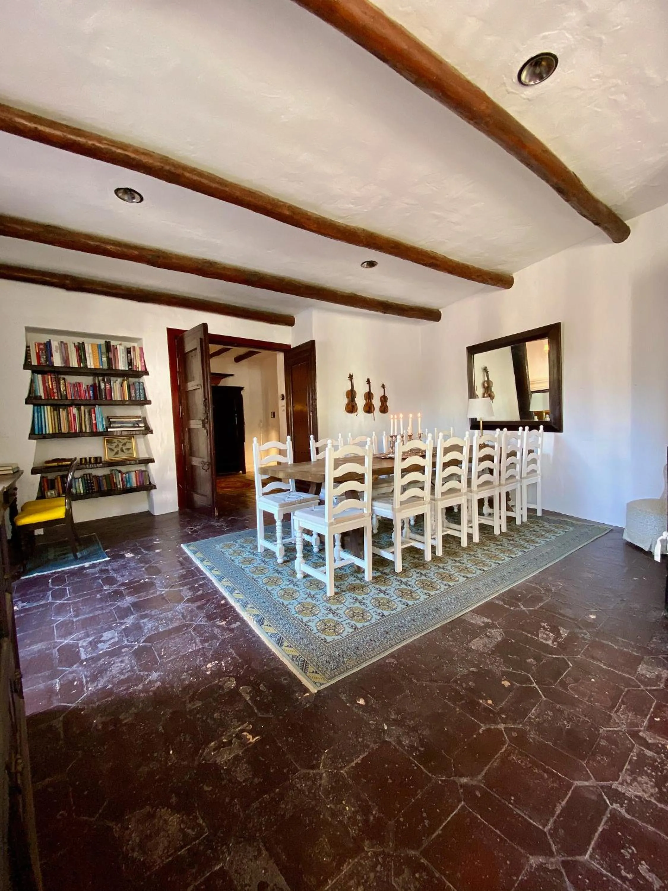 Library in El Molino Estepona