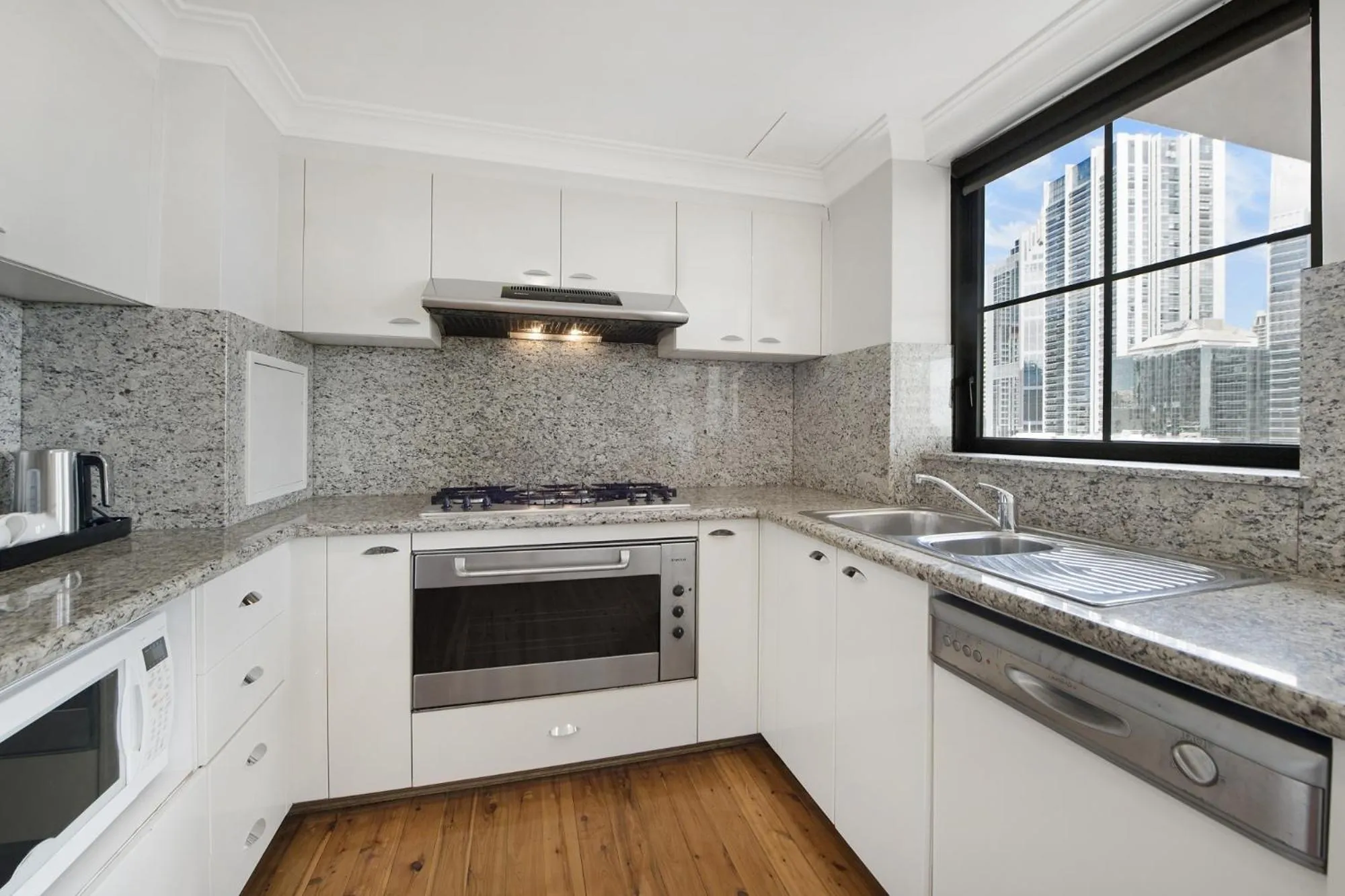 Kitchen or kitchenette, Kitchen/Kitchenette in YEHS Hotel Sydney Harbour Suites