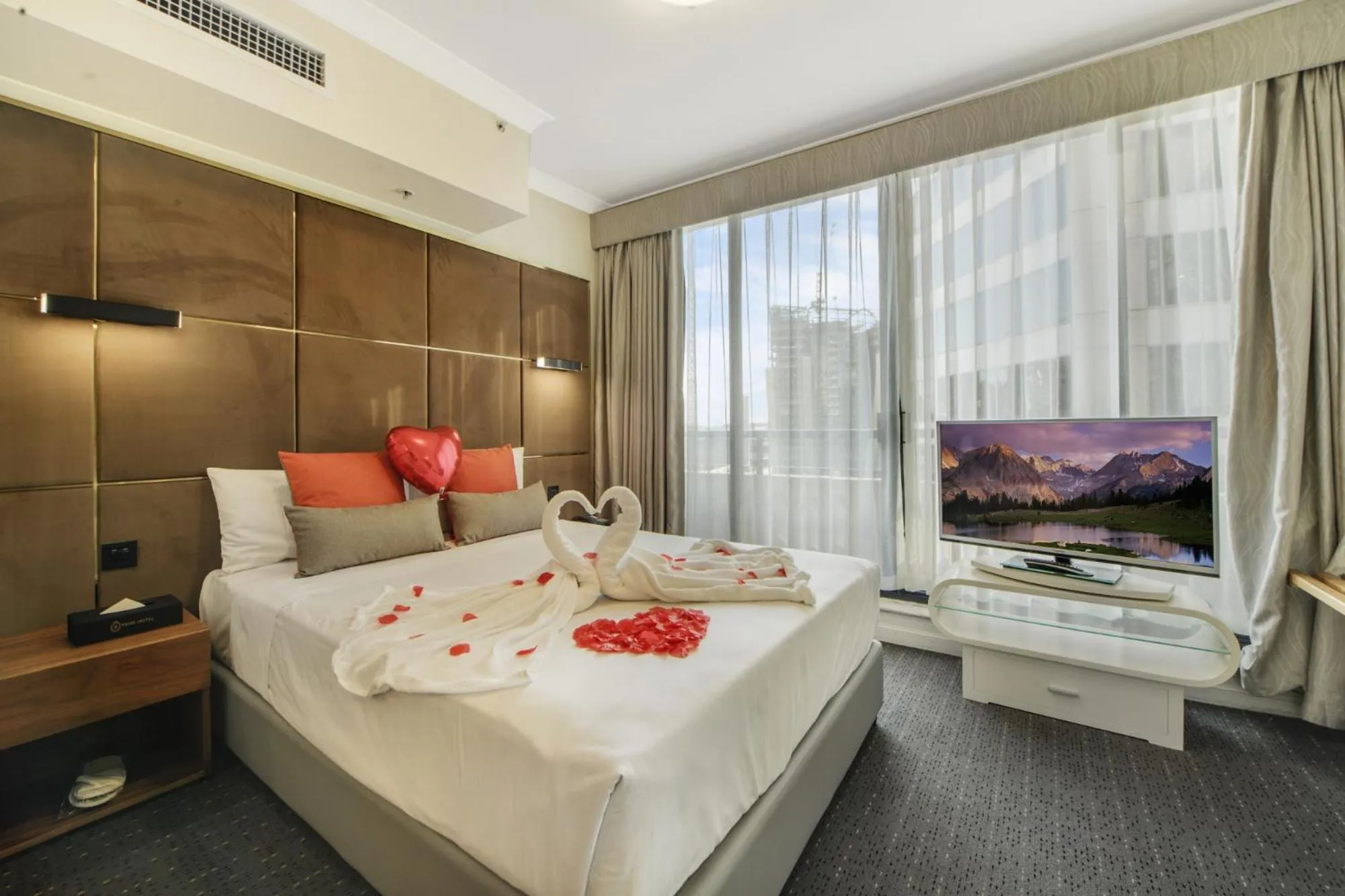 Bedroom in YEHS Hotel Sydney Harbour Suites